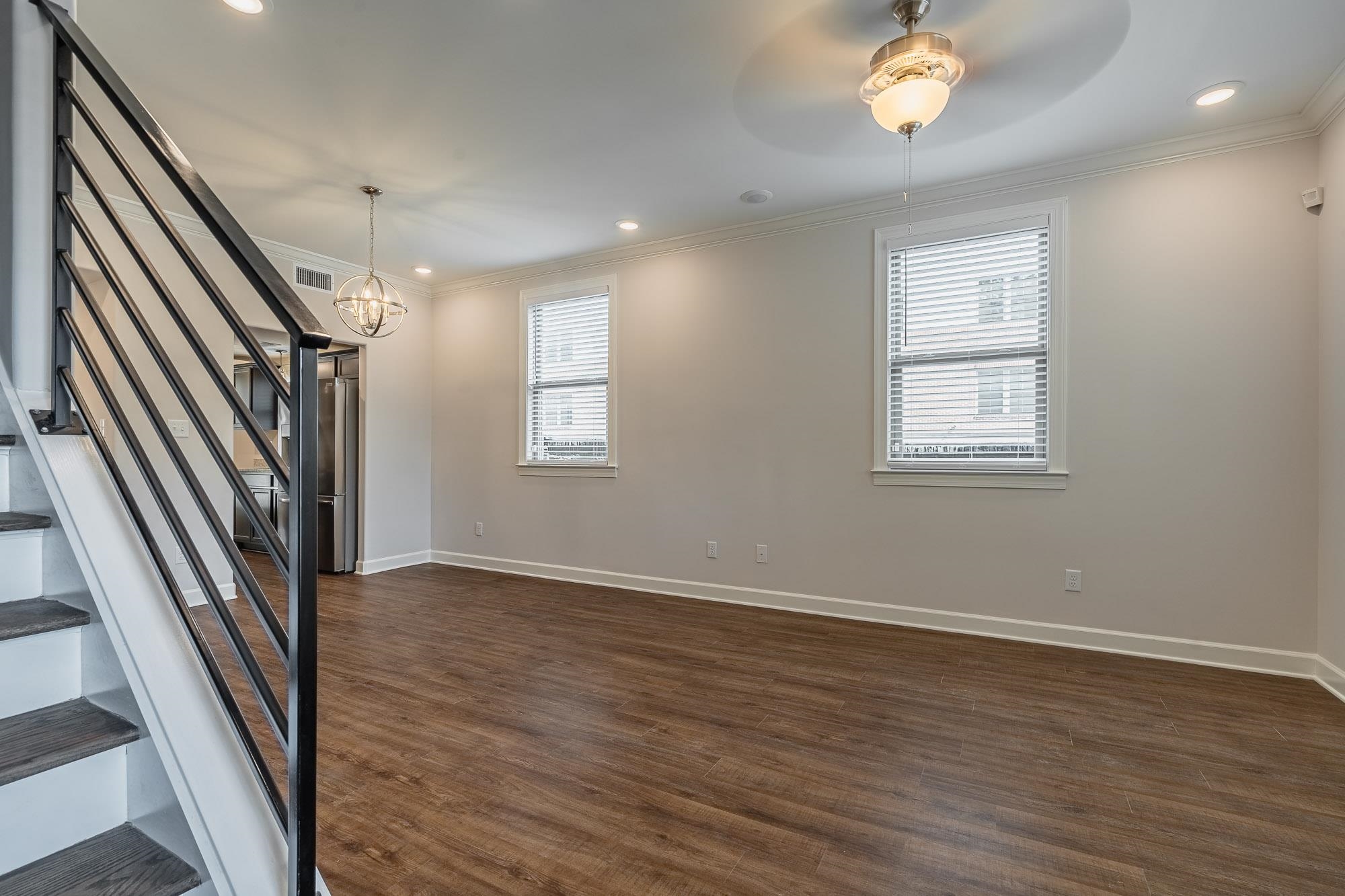 84 N Rembert St Property Photo 2