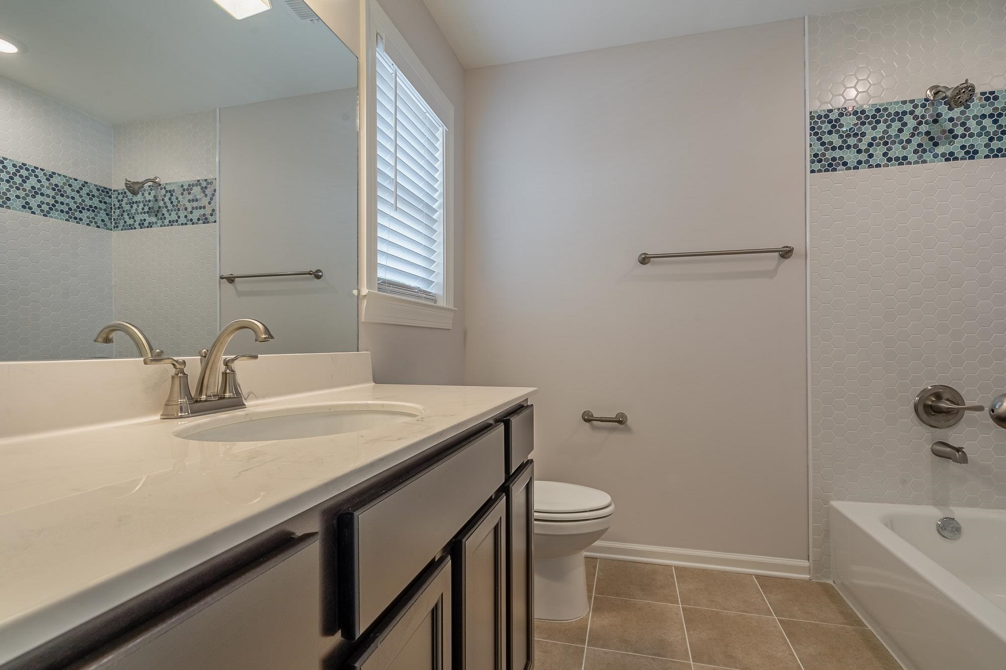 84 N Rembert St Property Photo 10