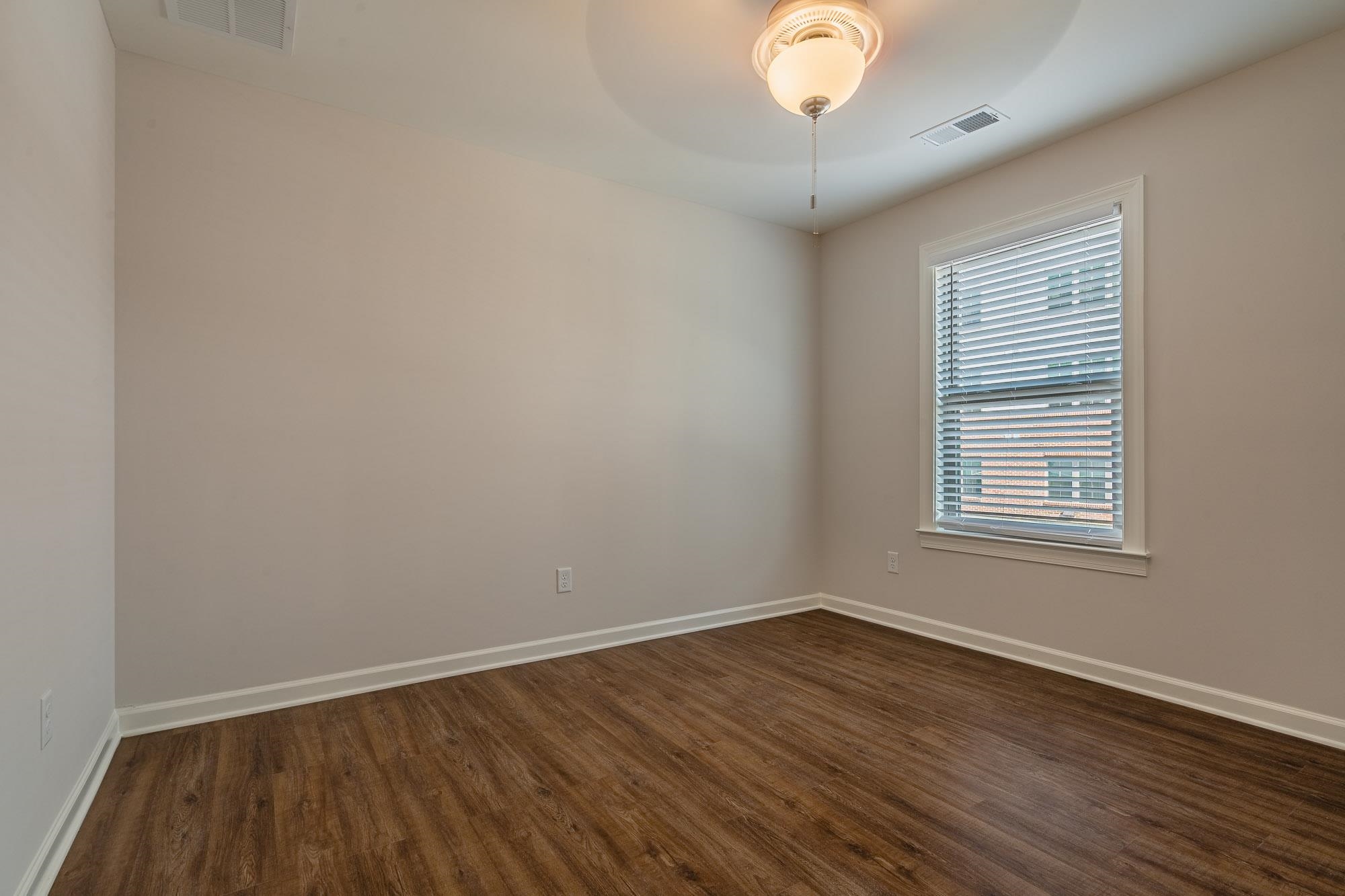 84 N Rembert St Property Photo 13