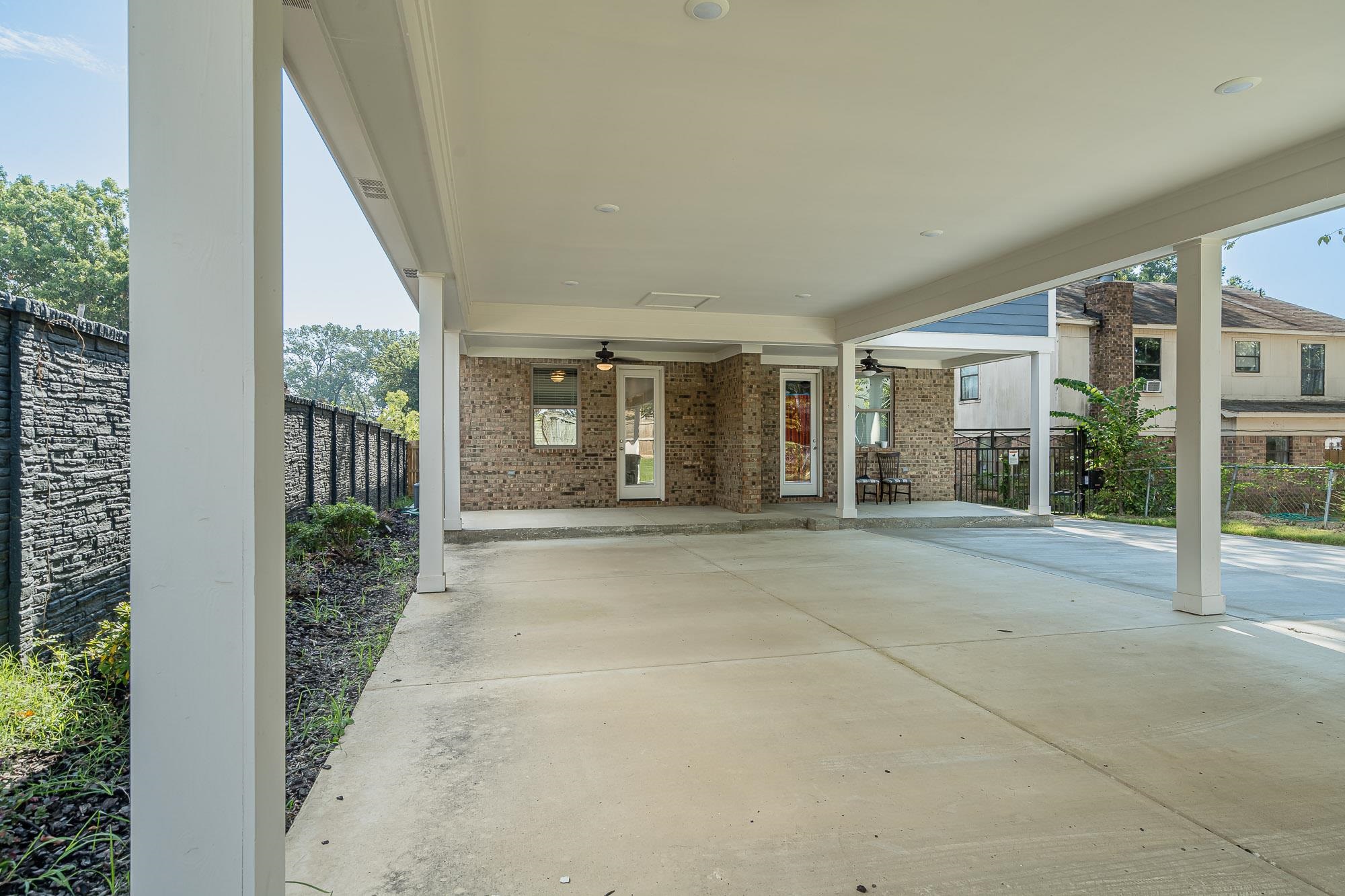 84 N Rembert St Property Photo 15