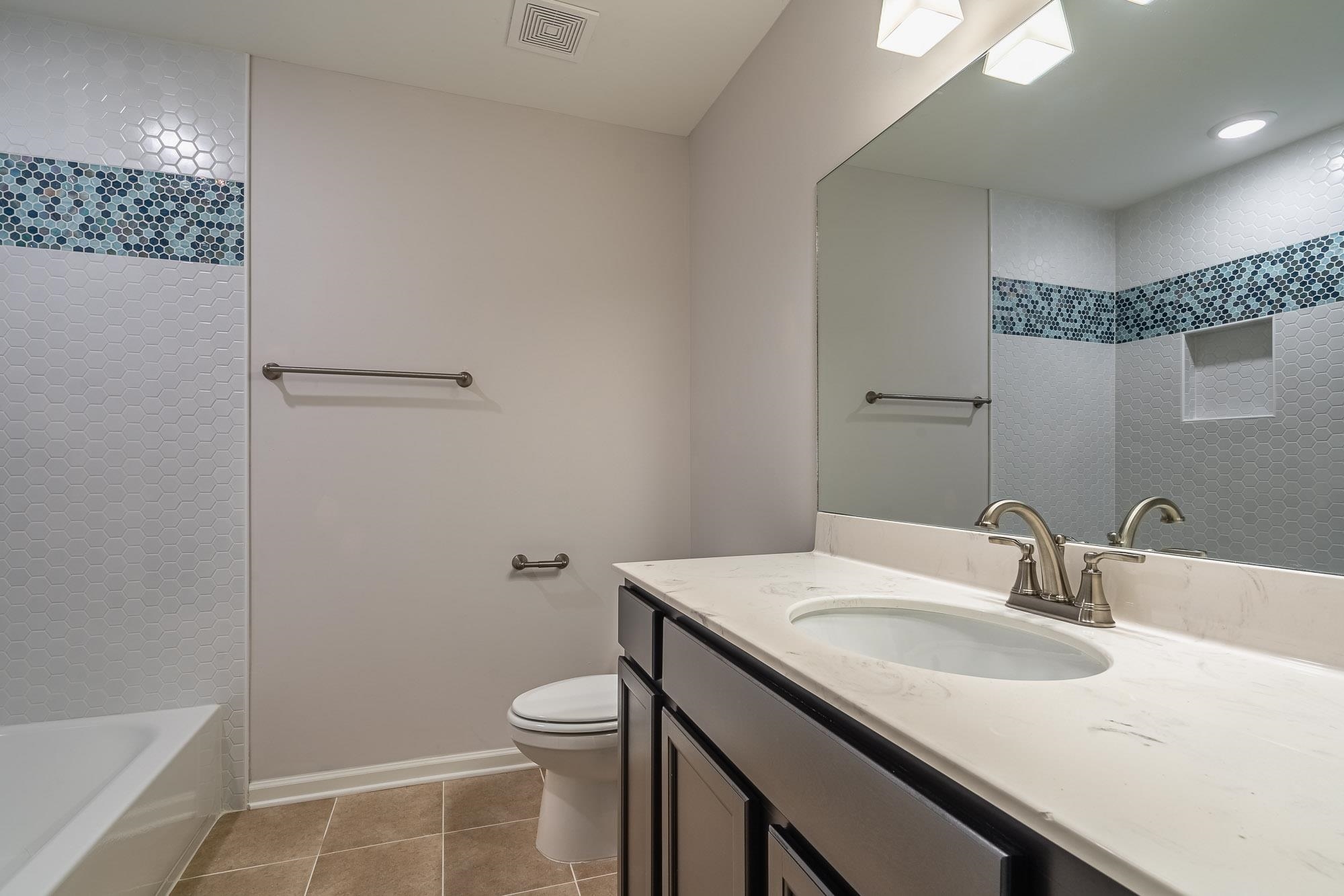 84 N Rembert St Property Photo 16