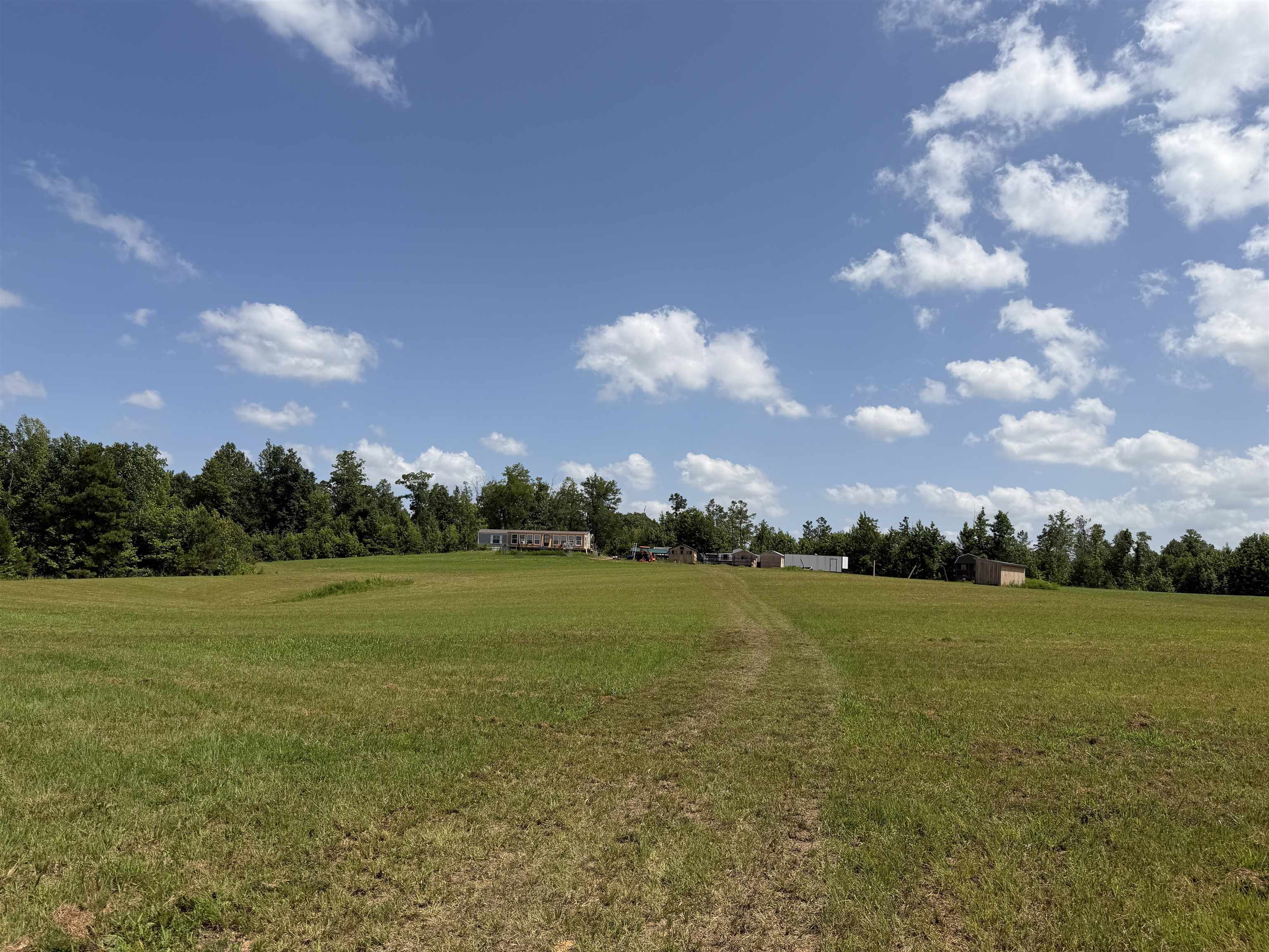 7080 Beauty Hill Rd Property Photo 2