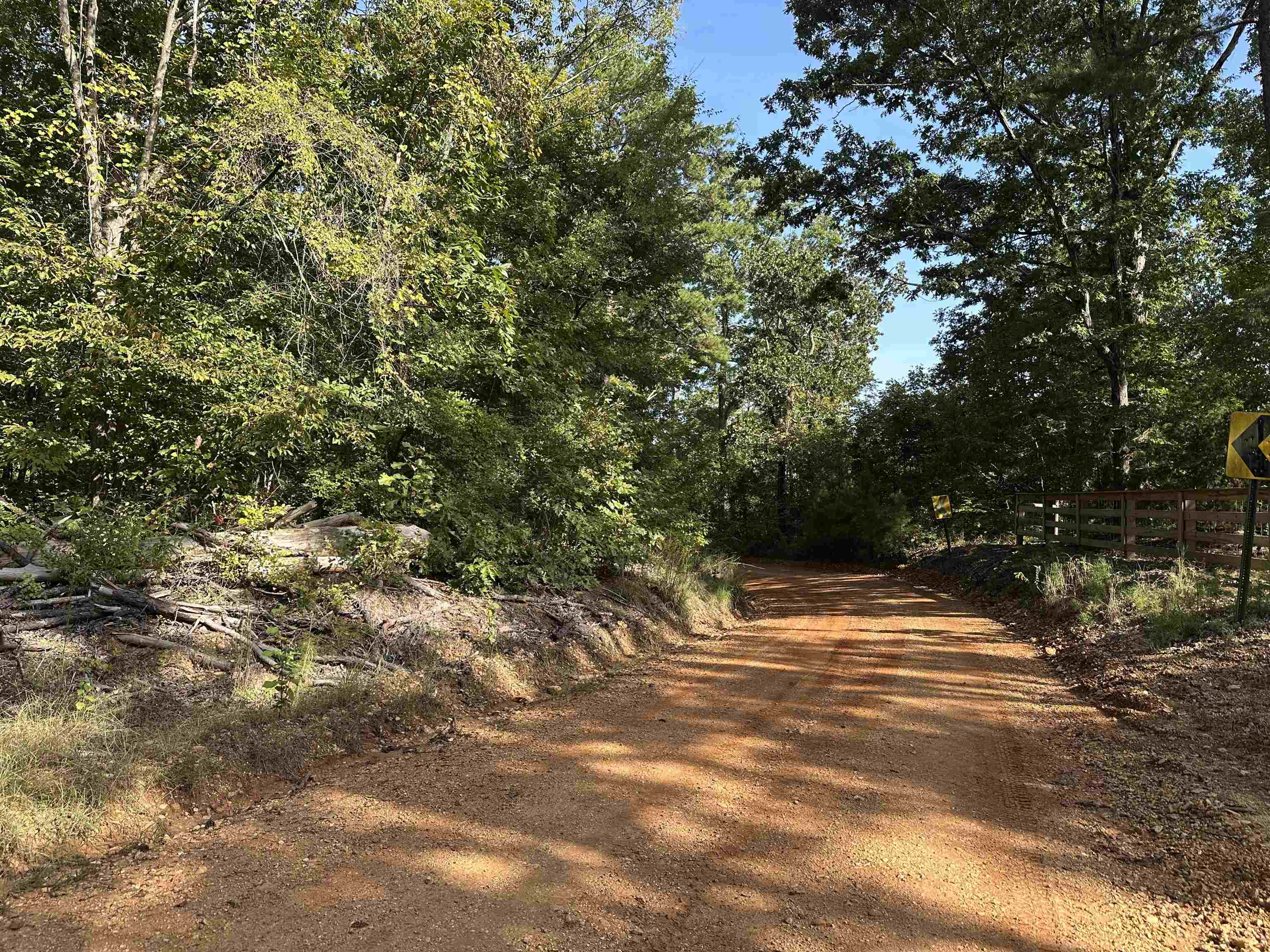 751 Paradise Dr Property Photo 5