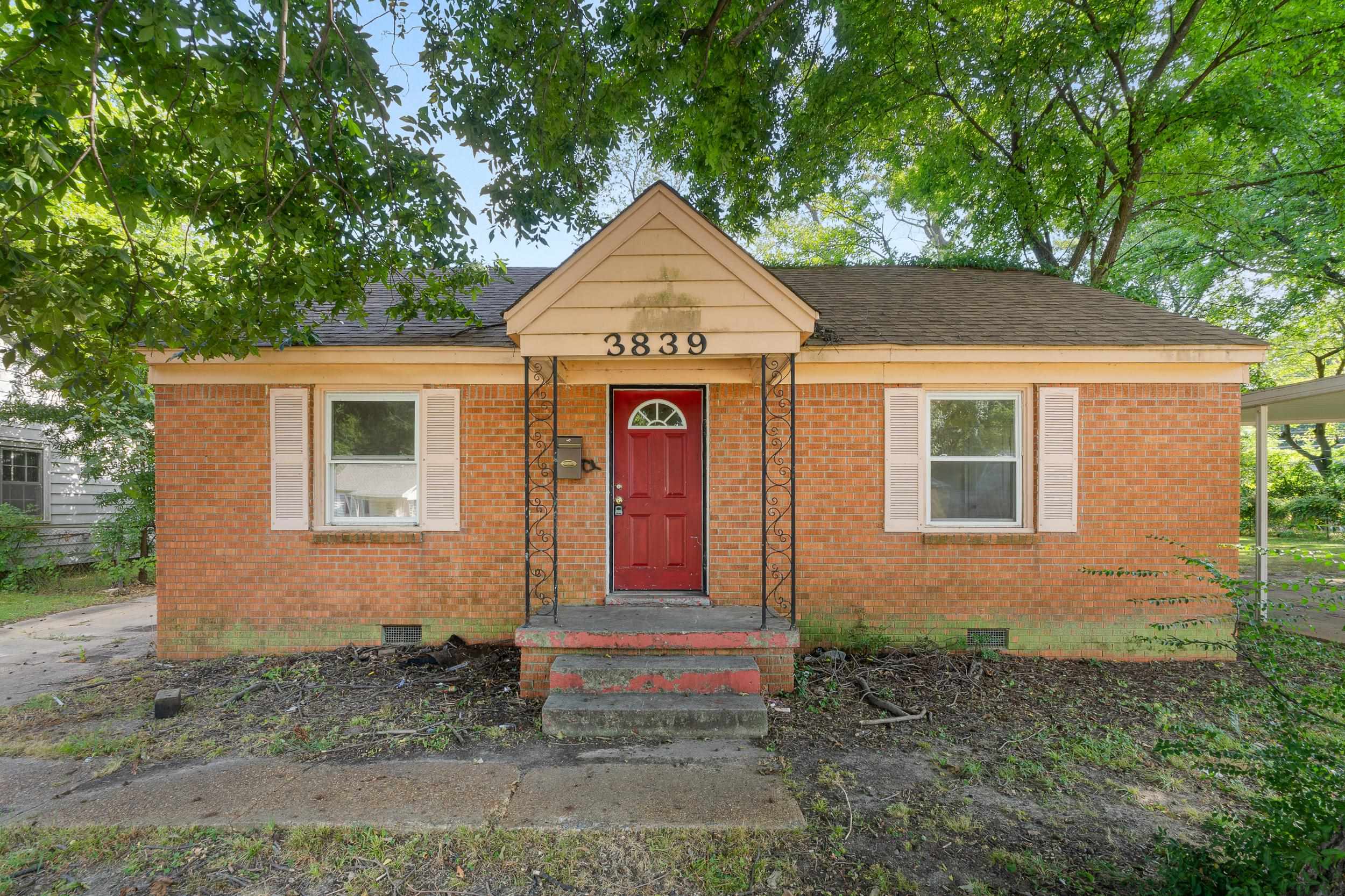 3839 S Goodman Cir Property Photo 1