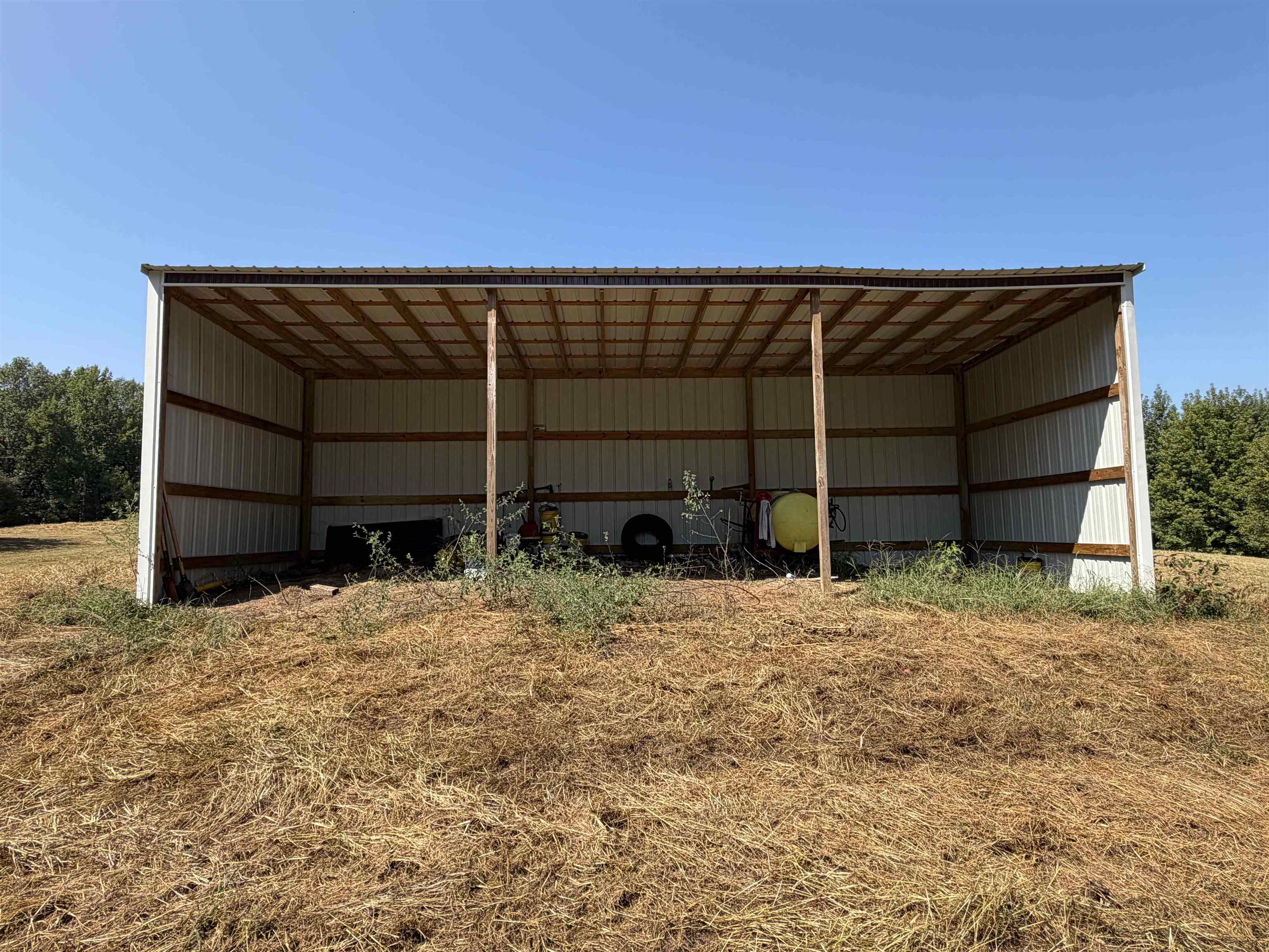 400 421 Hwy Property Photo 27