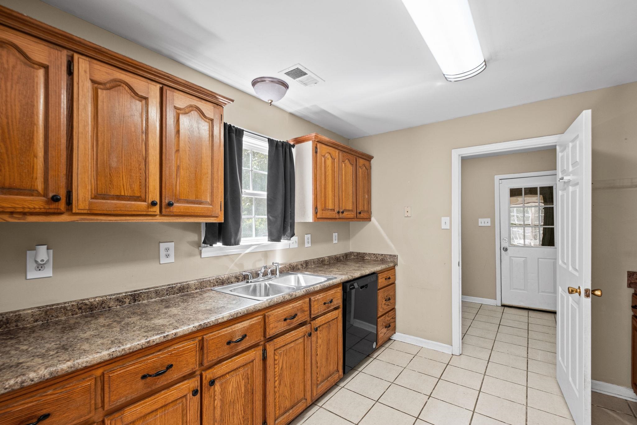 1950 Mcknight Loop Property Photo 21