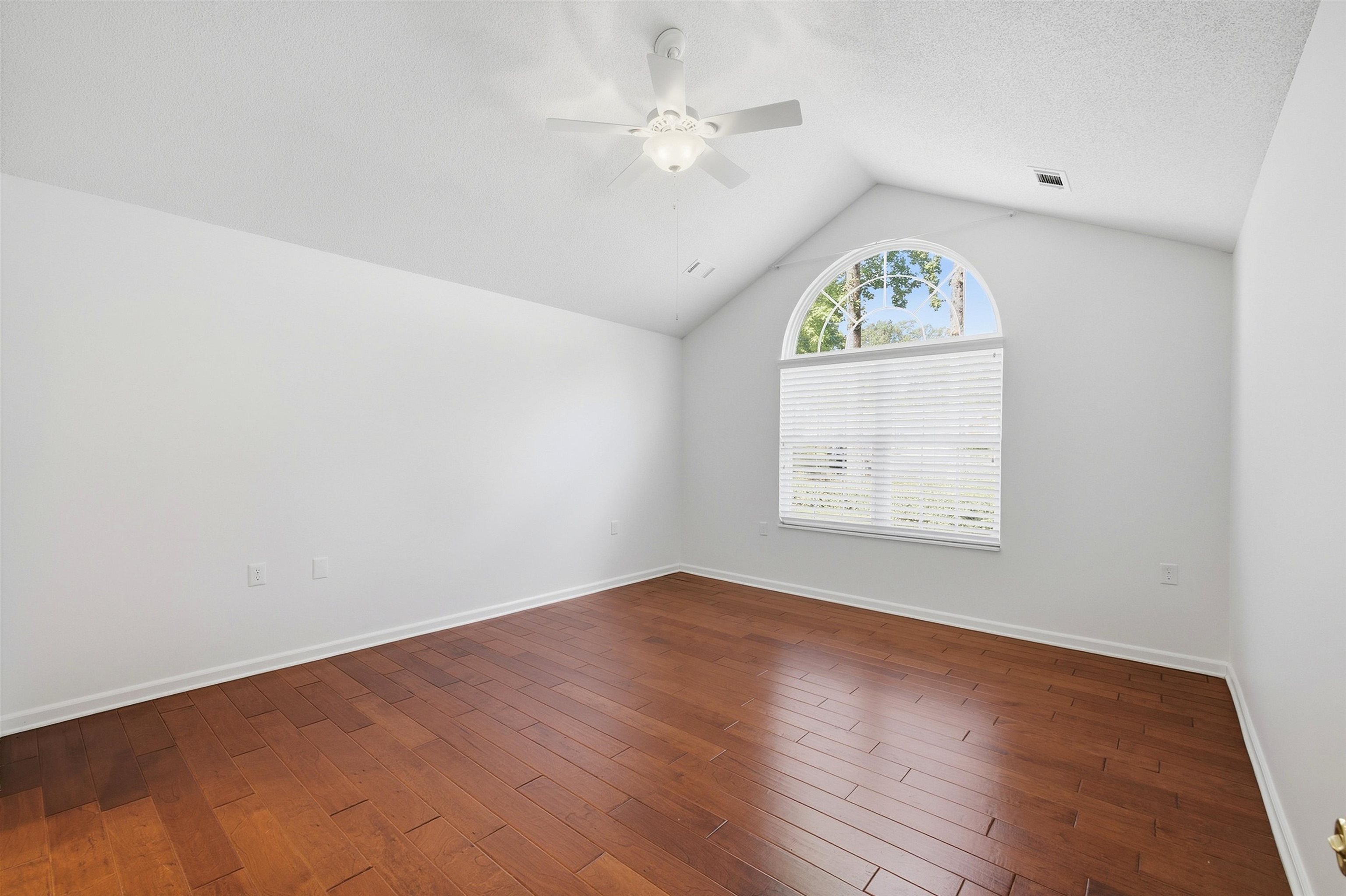 261 Oak Club Ln 9 Property Photo 11