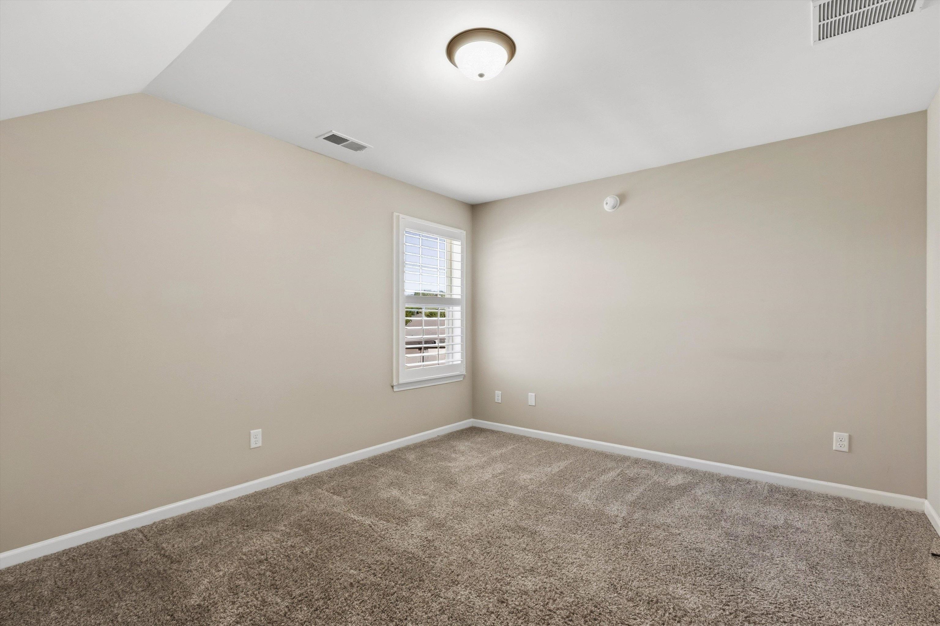 110 Laurel Glen Dr Property Photo 26