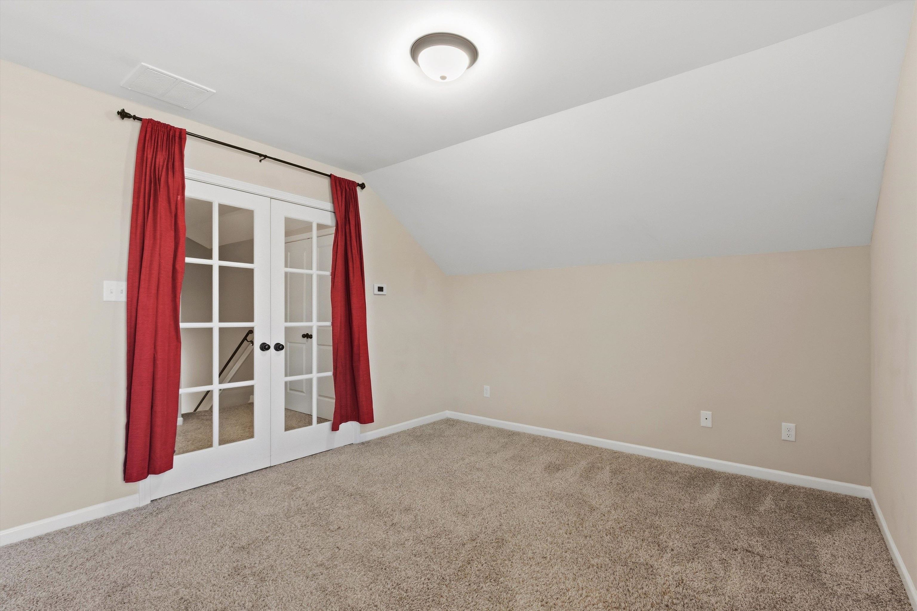 110 Laurel Glen Dr Property Photo 27