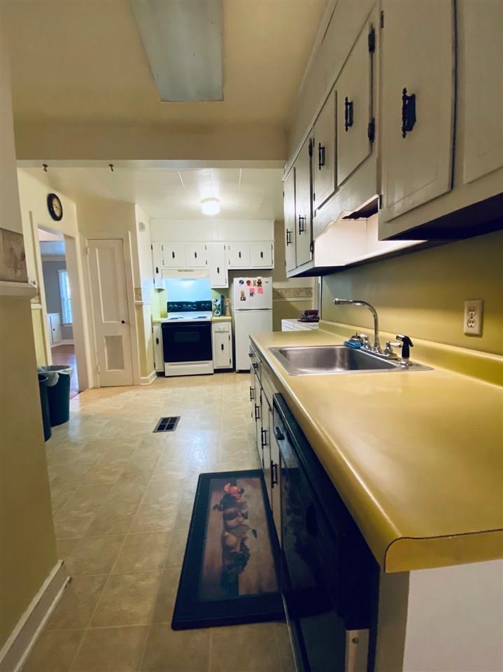 3625 Bowen Ave Property Photo 3