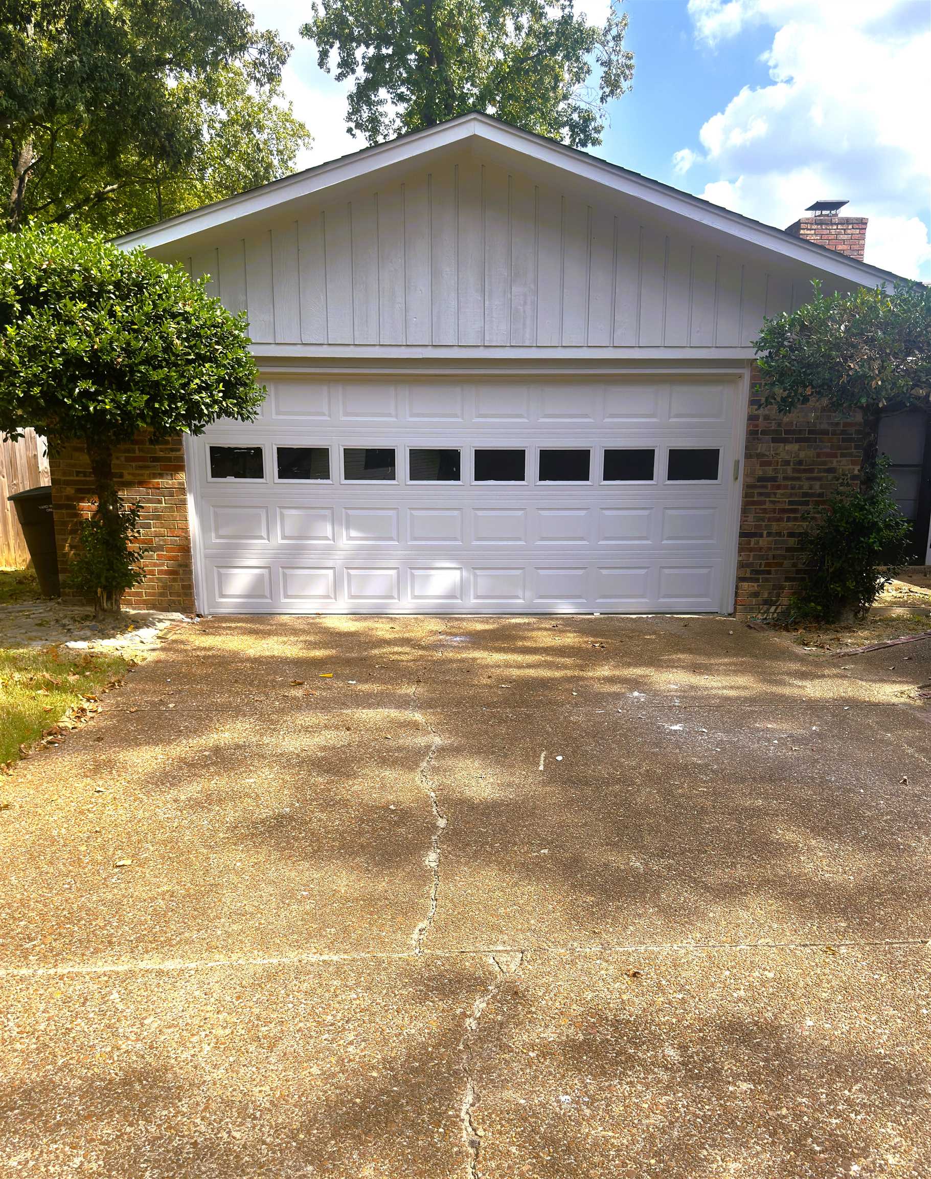 3422 Jenny Ln Property Photo 2