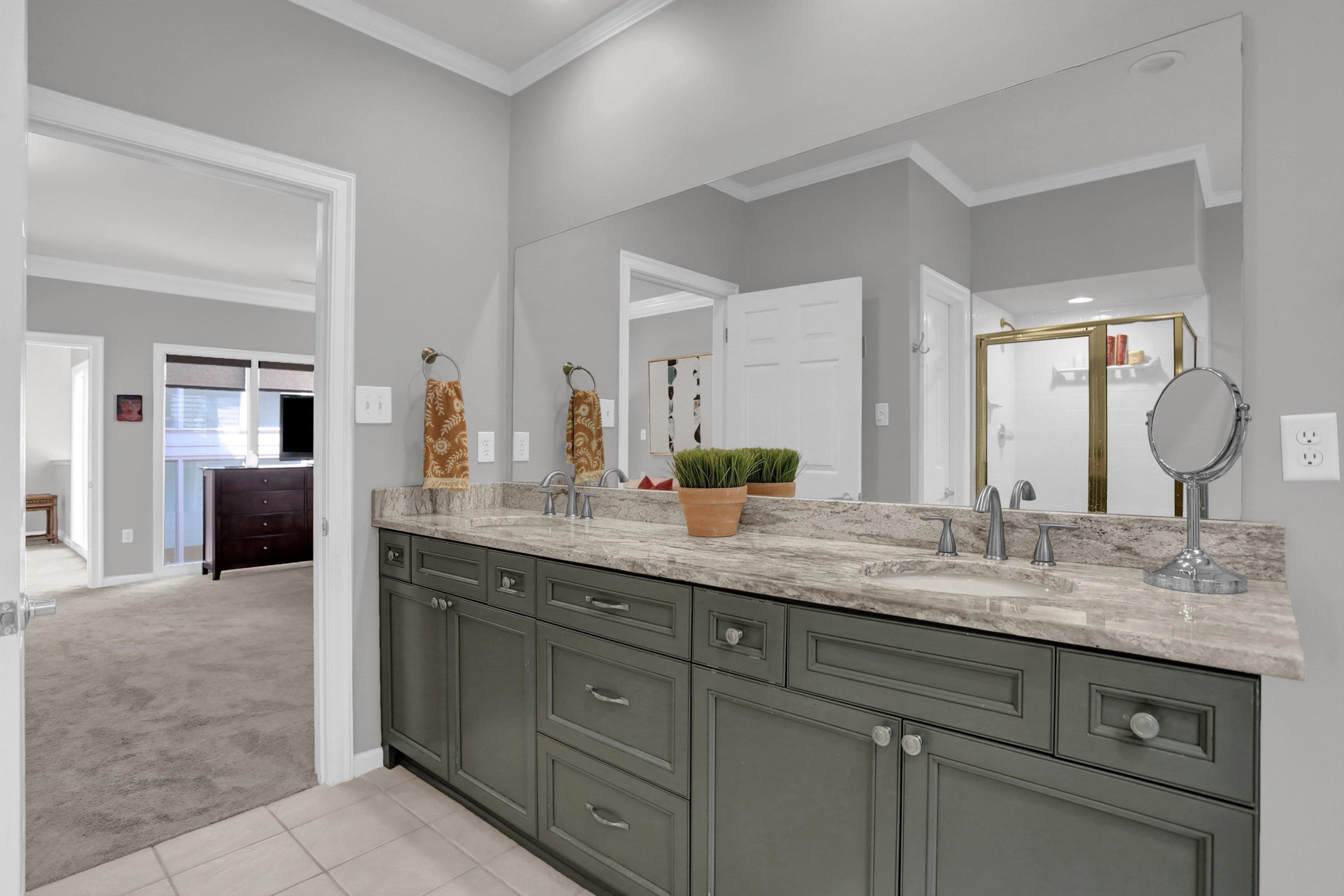 498 E Racquet Club Pl E Property Photo 25