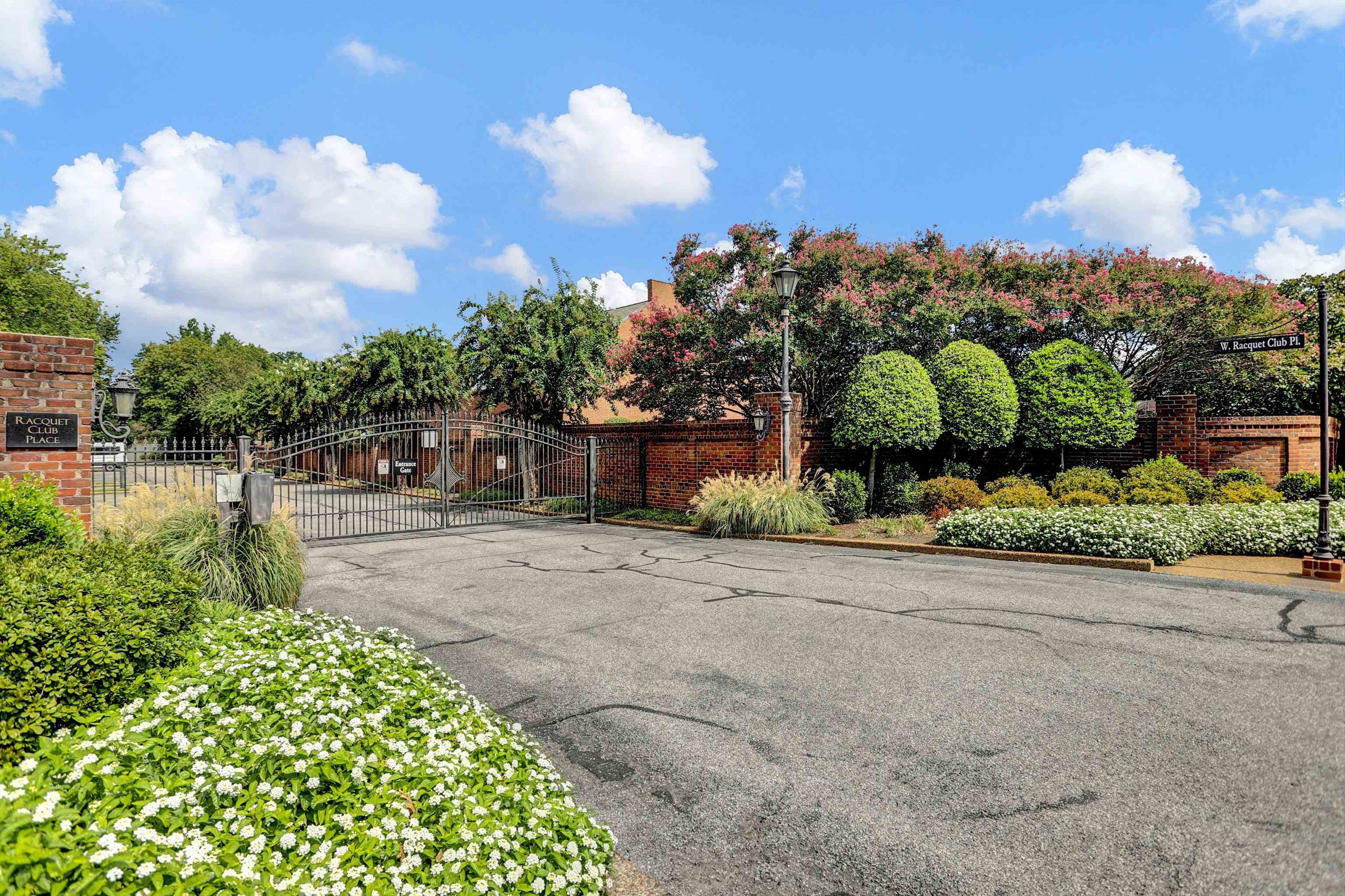 498 E Racquet Club Pl E Property Photo 34