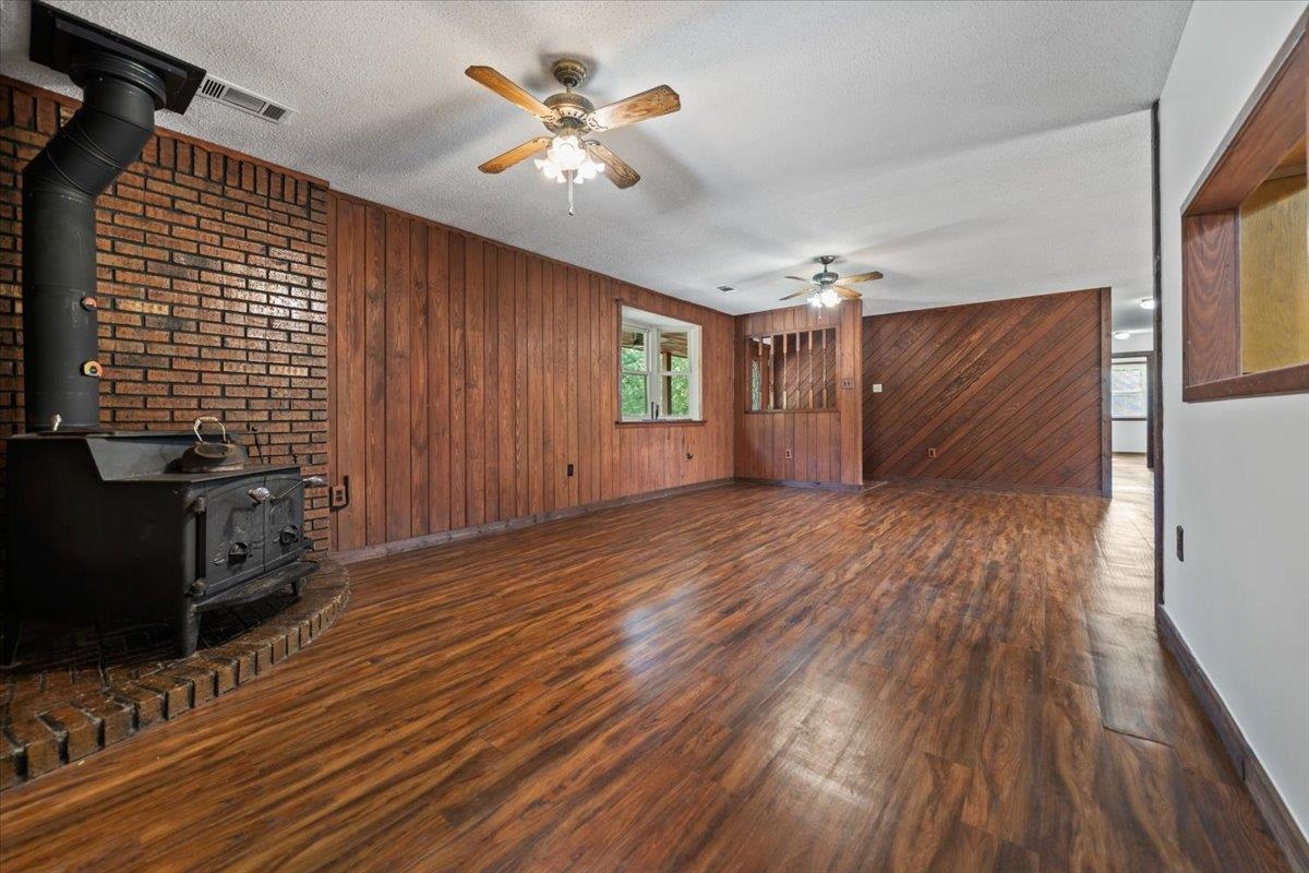 3101 Ward Rd Property Photo 14