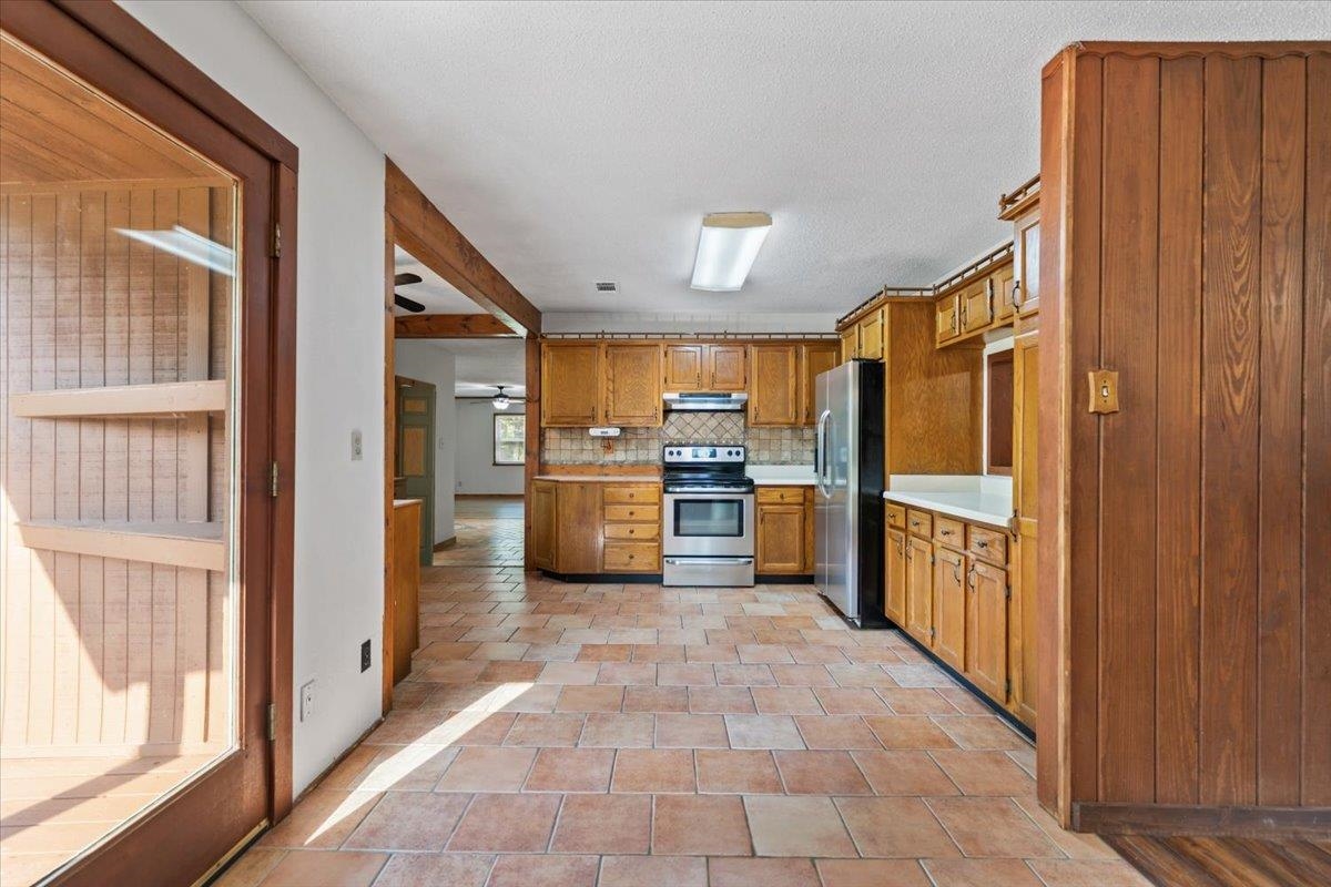 3101 Ward Rd Property Photo 16