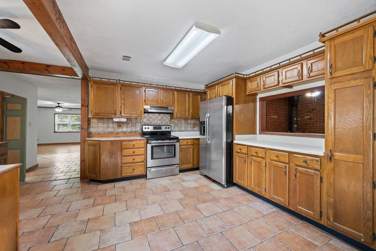 3101 Ward Rd Property Photo 17
