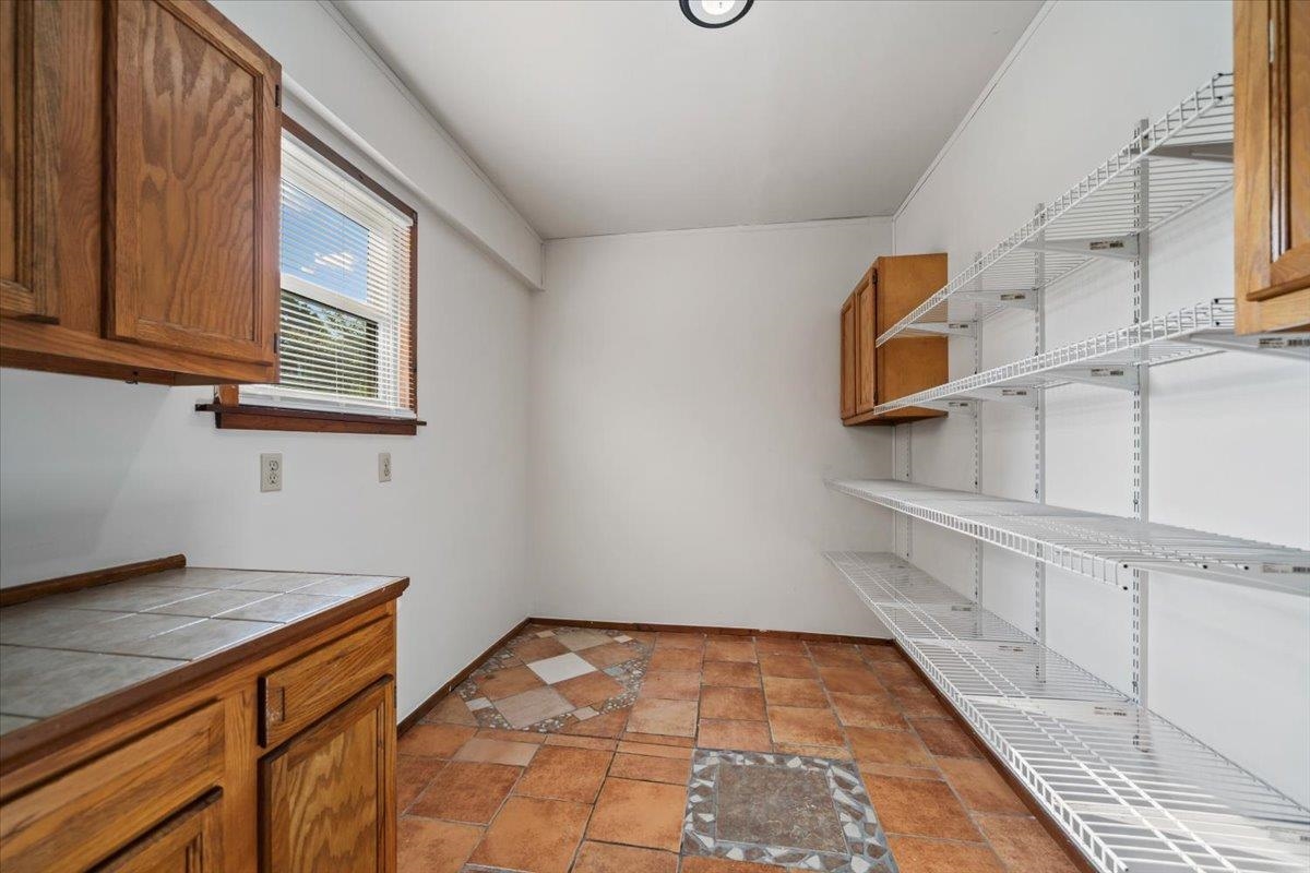 3101 Ward Rd Property Photo 20