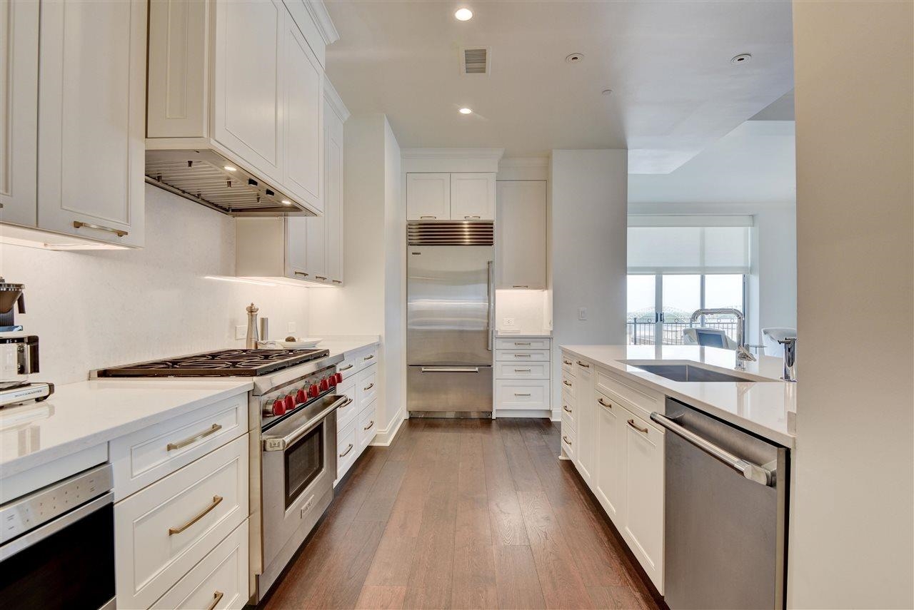 127 Madison Ave 1701 Property Photo 7