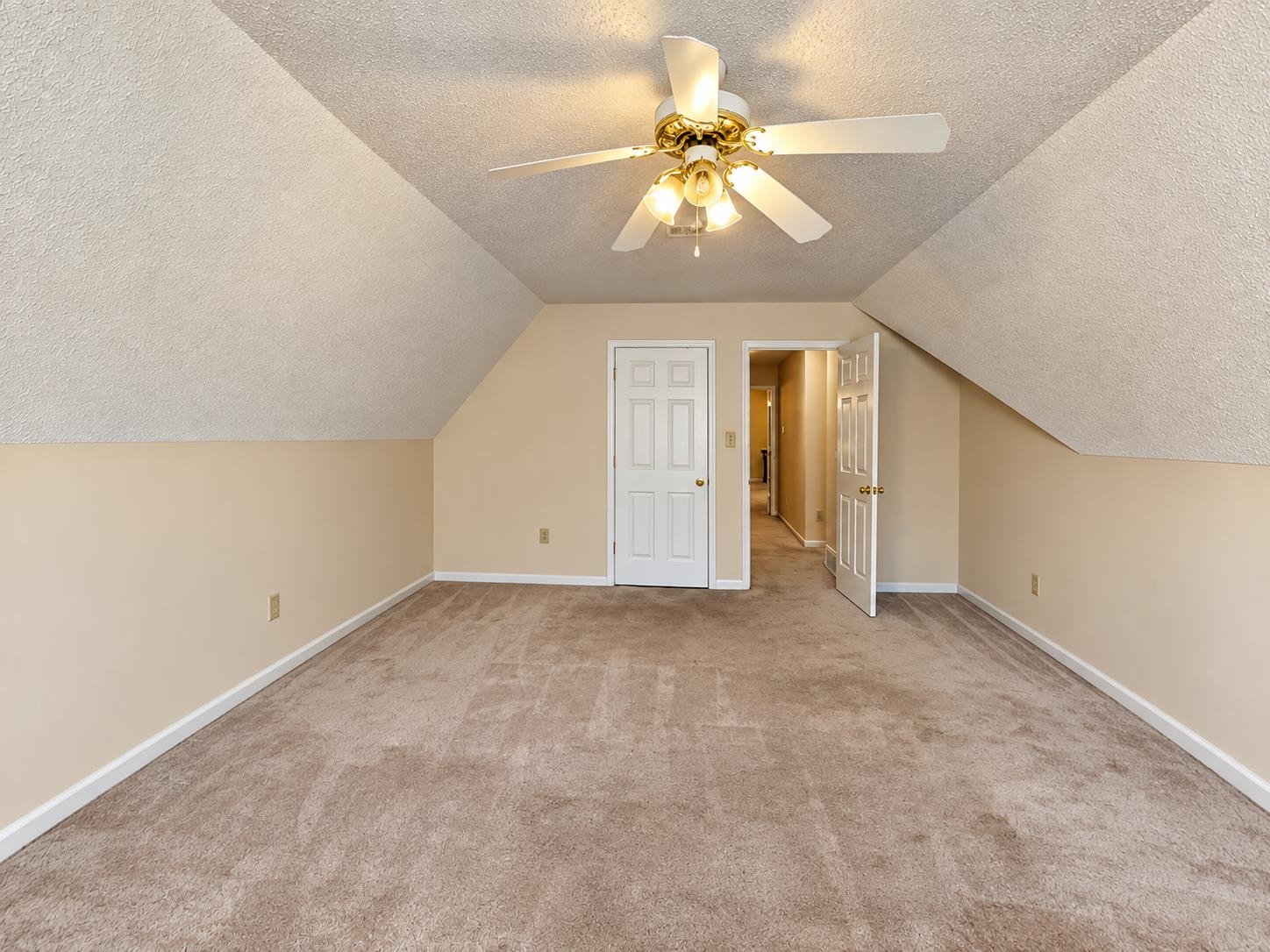 8762 W Bredbury Cv Property Photo 22
