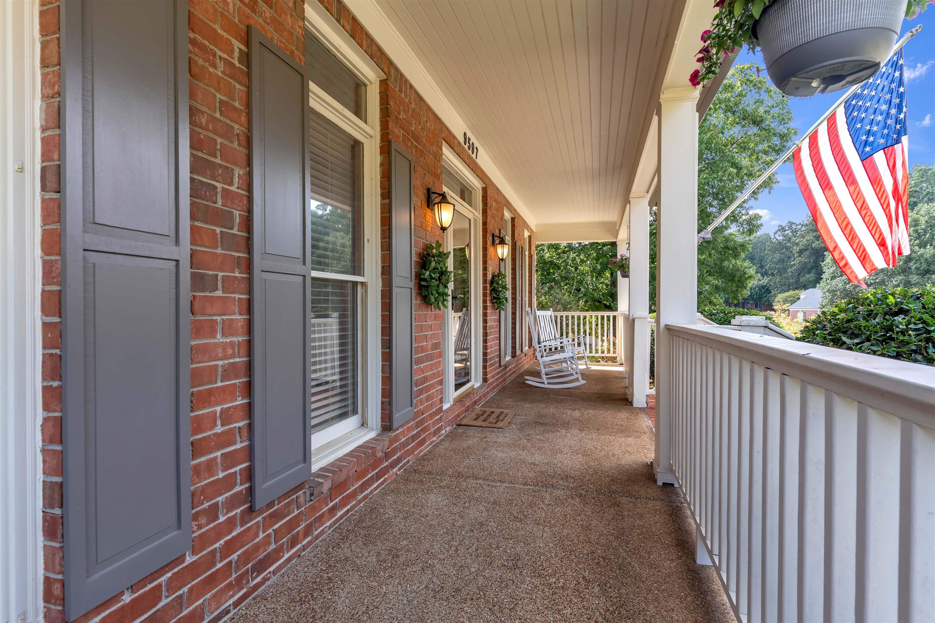 9597 Cedar Mist Cv E Property Photo 4
