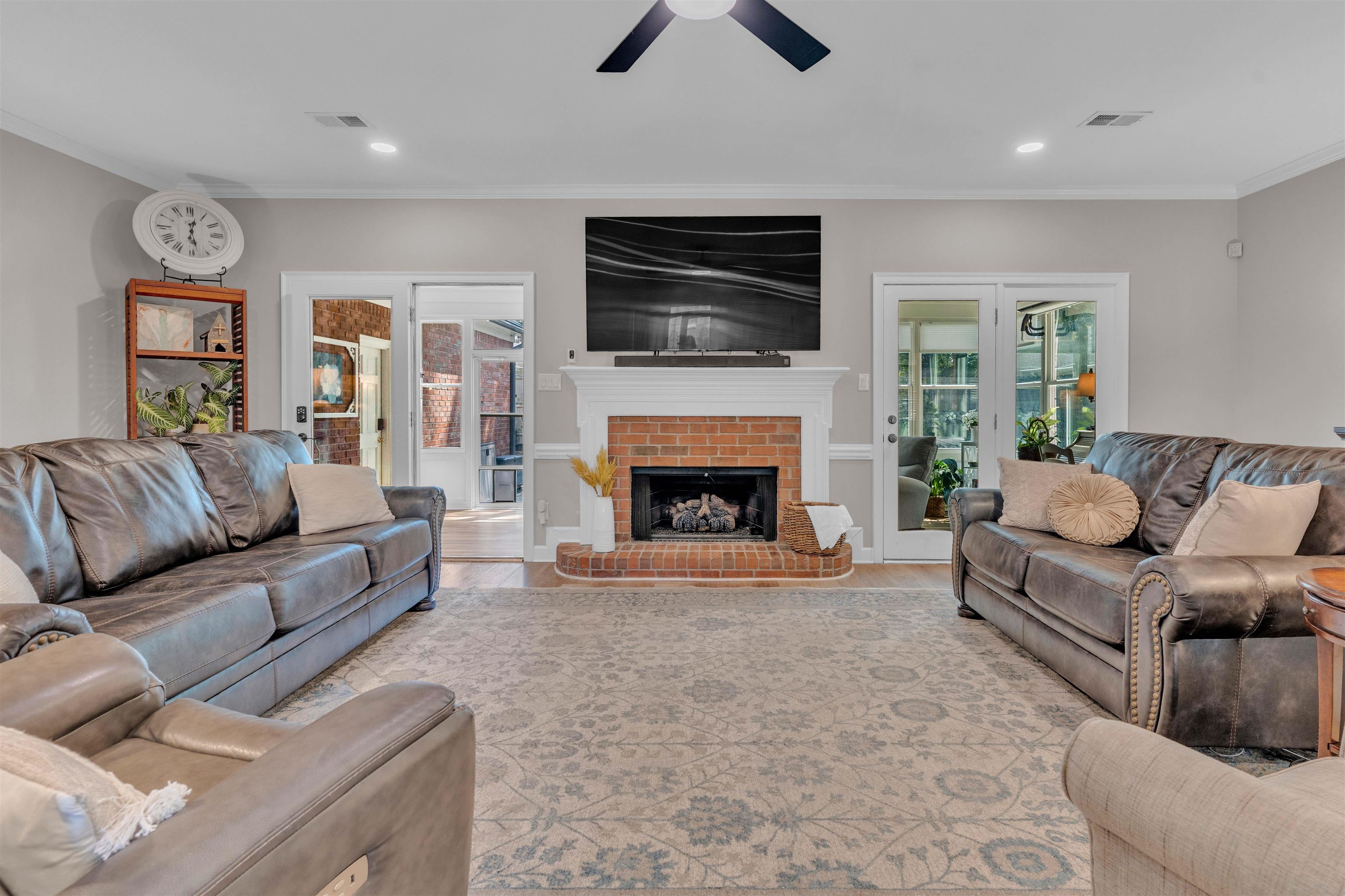 9597 Cedar Mist Cv E Property Photo 10