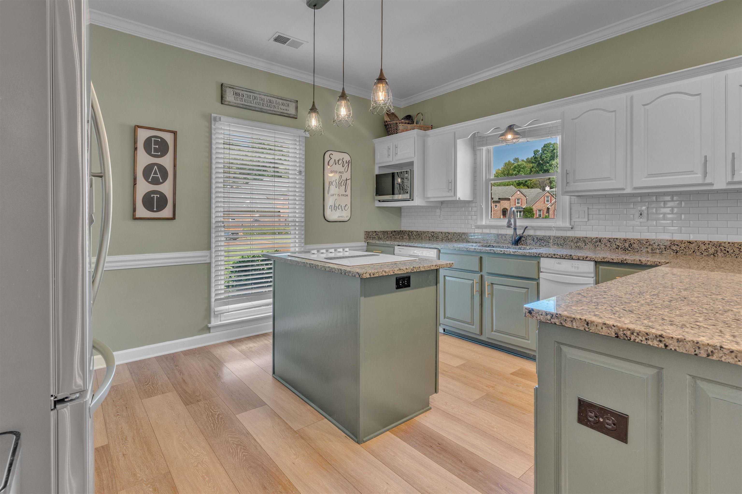 9597 Cedar Mist Cv E Property Photo 16