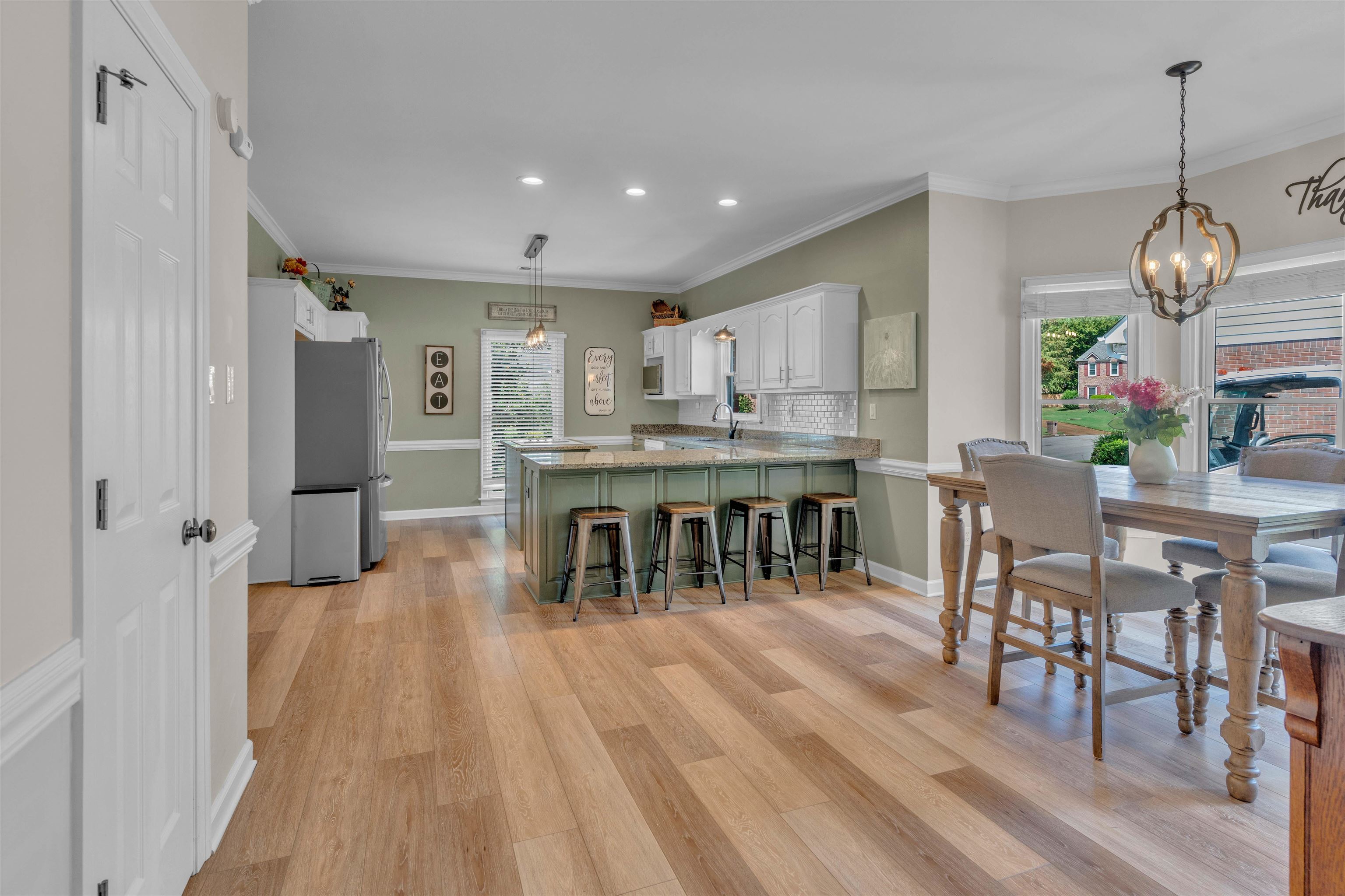 9597 Cedar Mist Cv E Property Photo 18