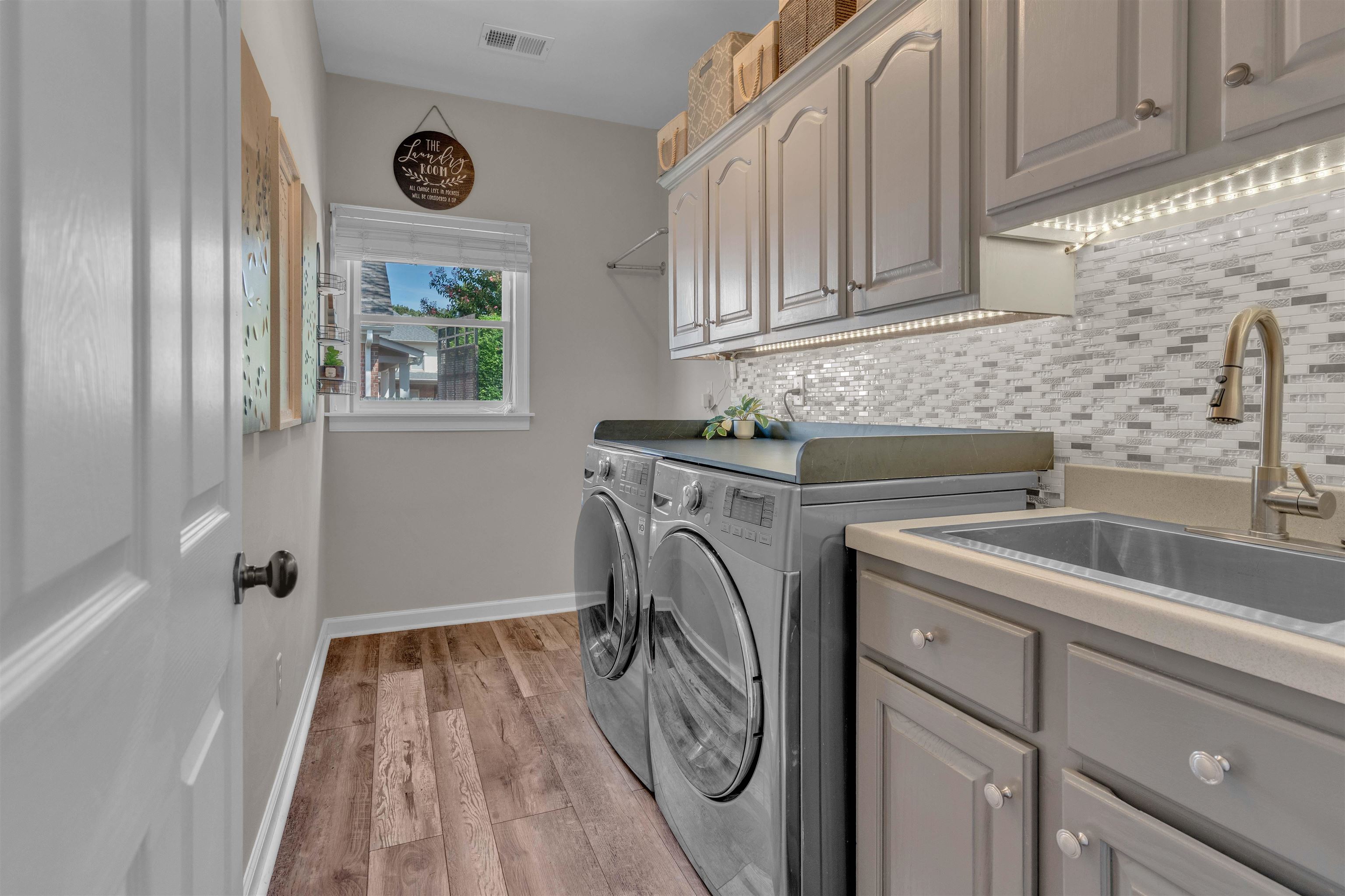 9597 Cedar Mist Cv E Property Photo 22