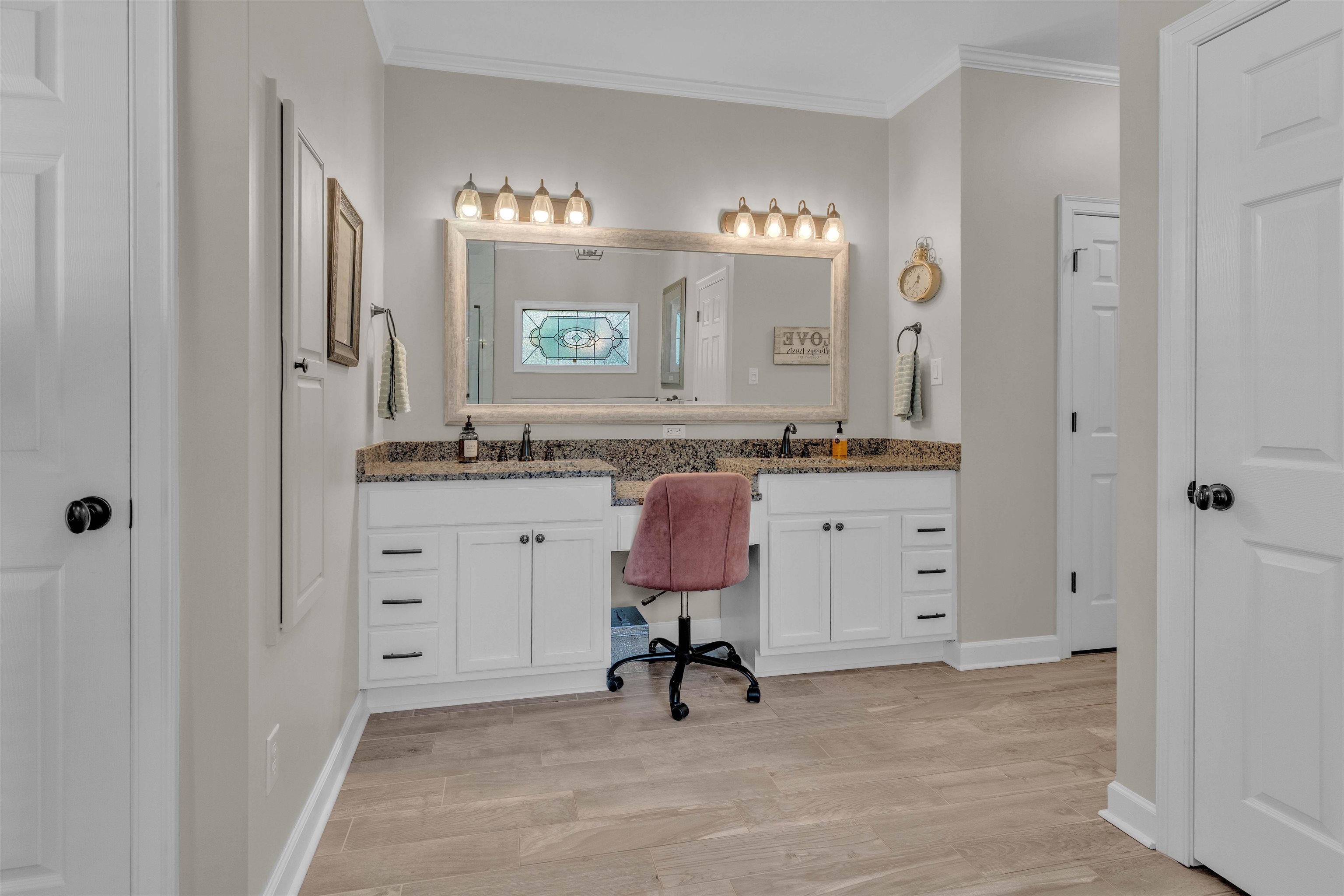 9597 Cedar Mist Cv E Property Photo 27