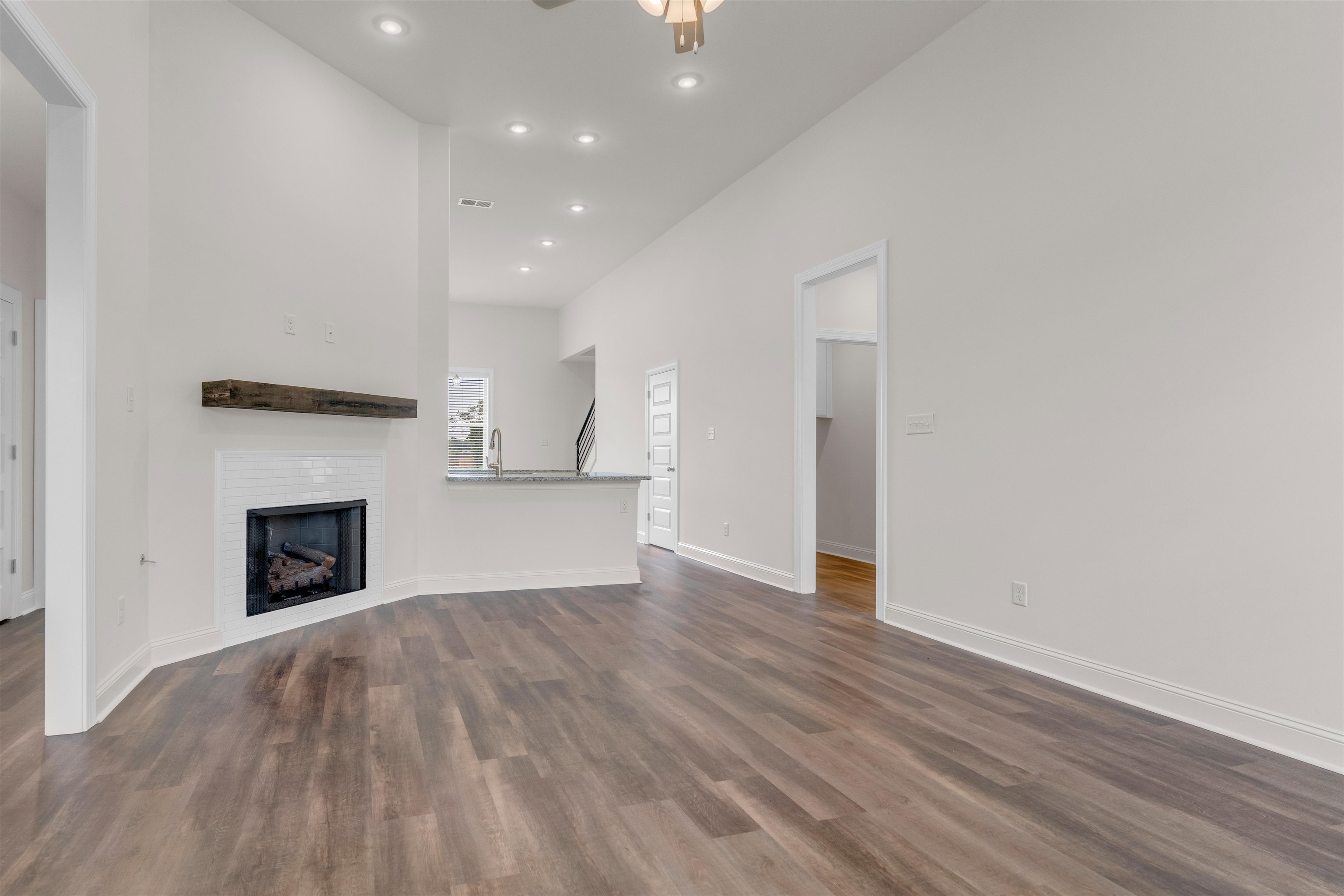 175 Hughetta St Property Photo 2
