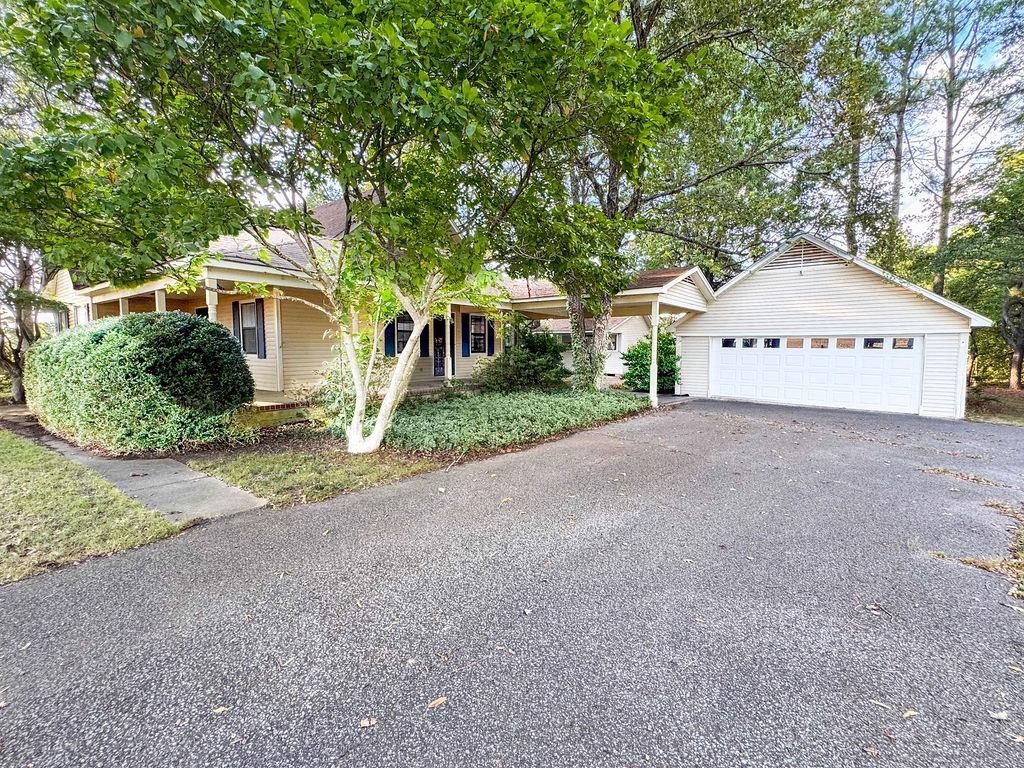96 Whaley Rd Property Photo 5