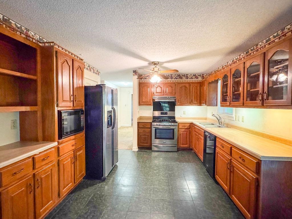 96 Whaley Rd Property Photo 18