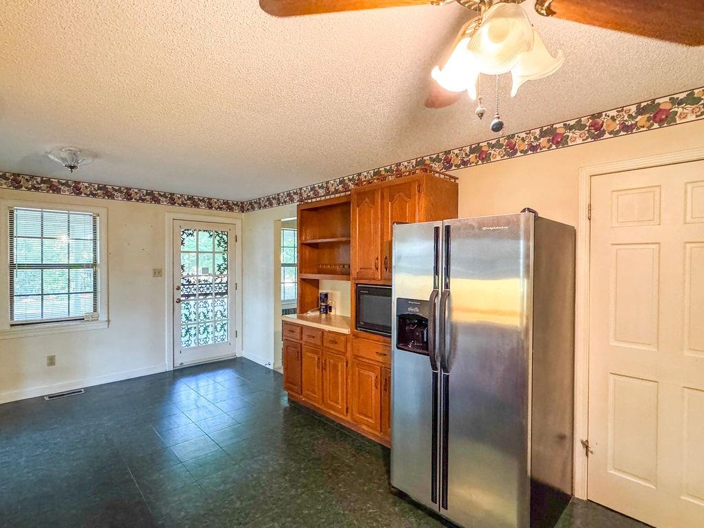 96 Whaley Rd Property Photo 19