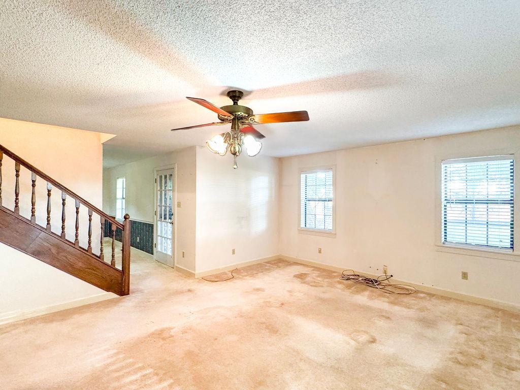 96 Whaley Rd Property Photo 25