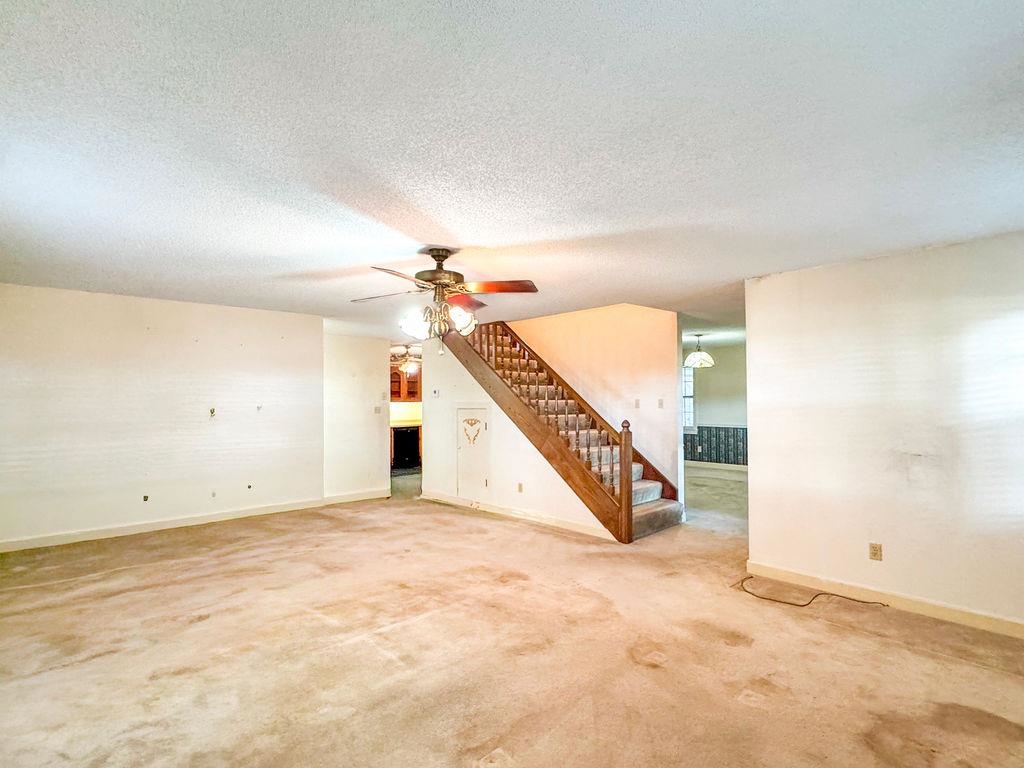 96 Whaley Rd Property Photo 26