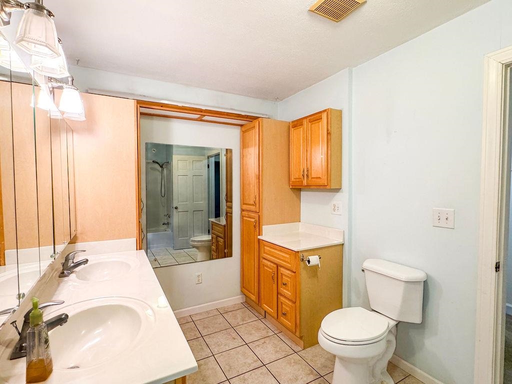 96 Whaley Rd Property Photo 30