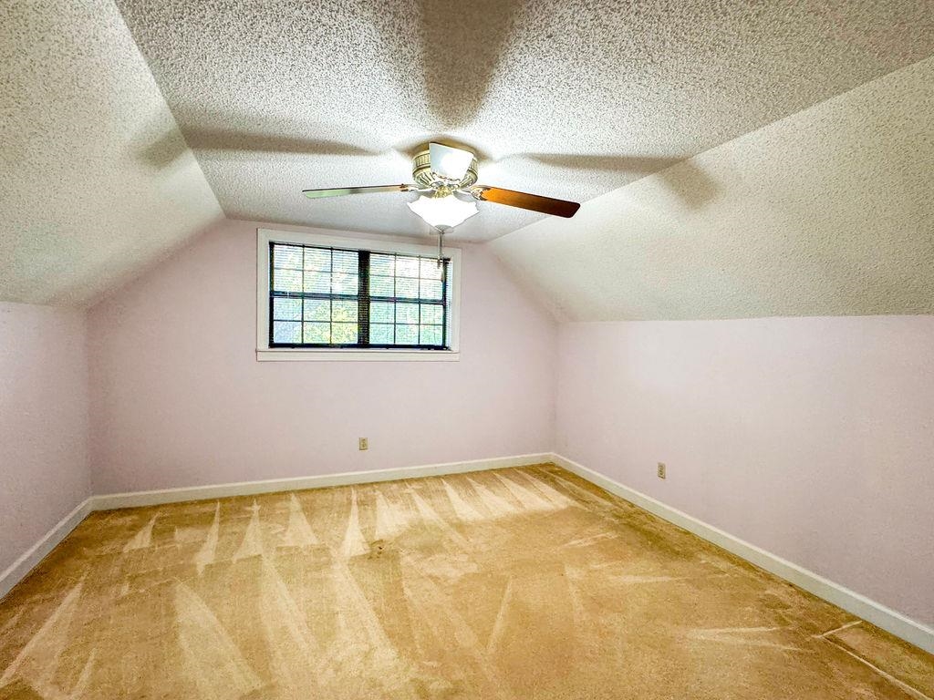 96 Whaley Rd Property Photo 33
