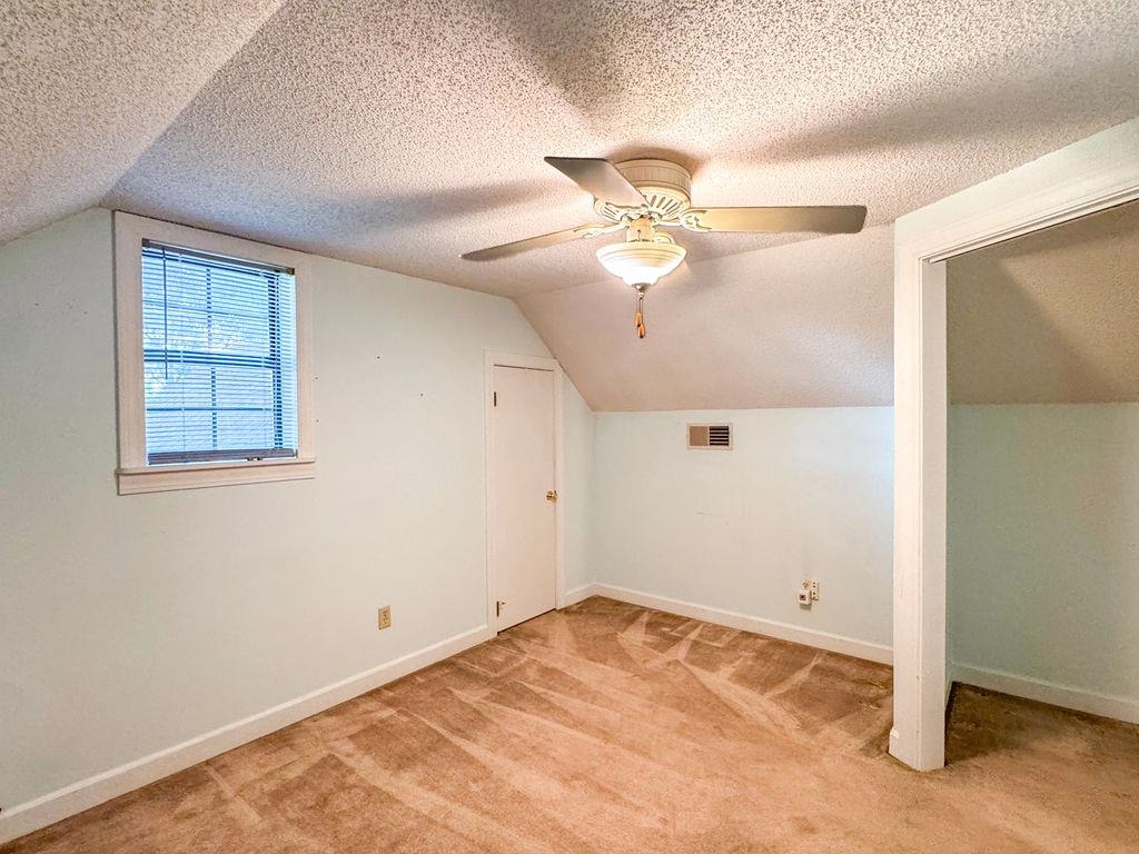 96 Whaley Rd Property Photo 37