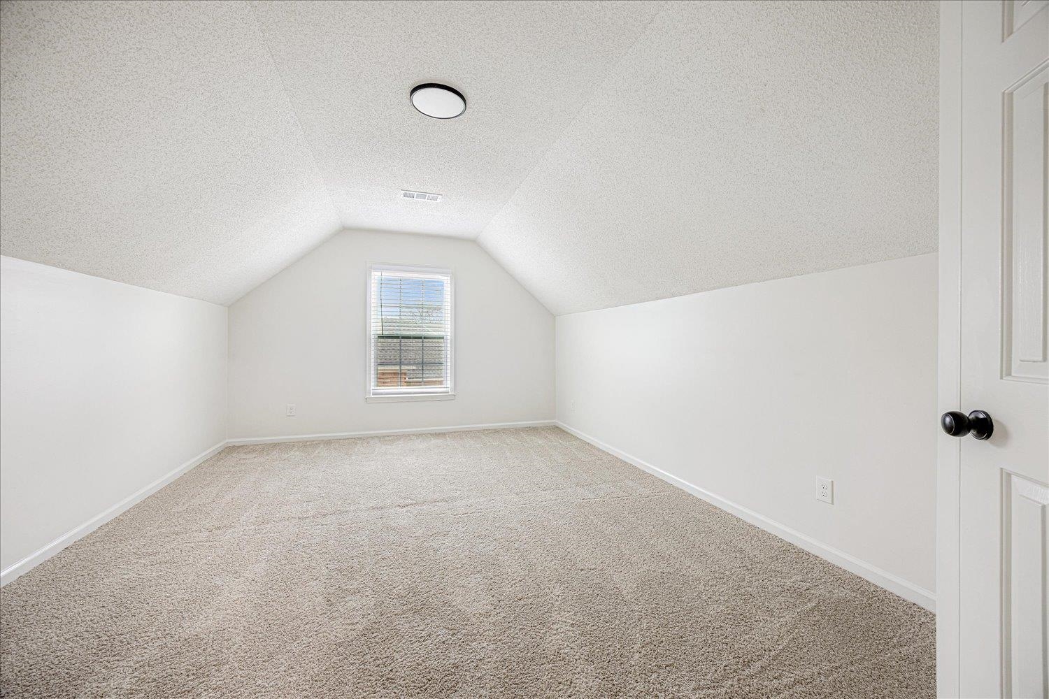 853 Cairn Creek Dr Property Photo 21
