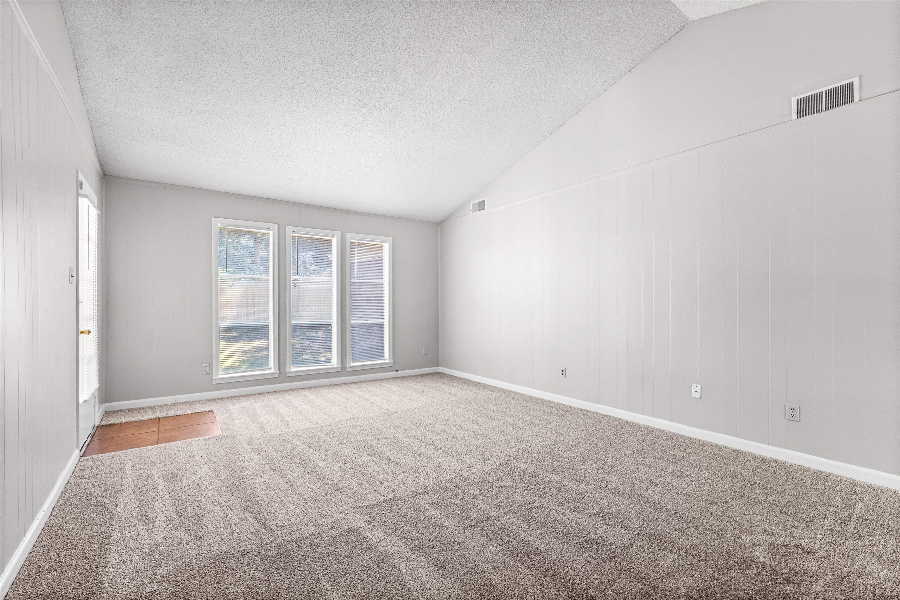 4316 Crescent Park Dr Property Photo 5