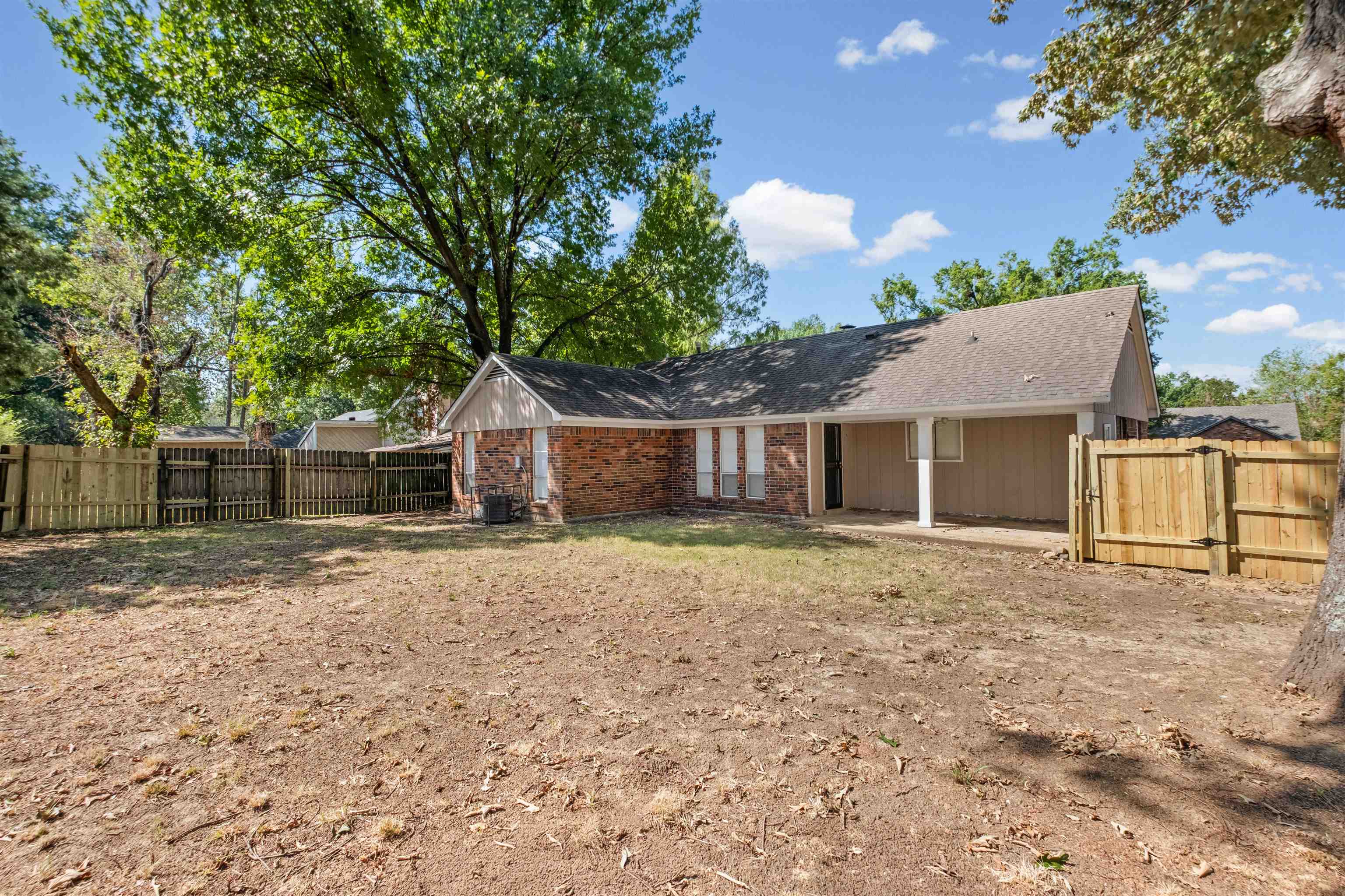 4316 Crescent Park Dr Property Photo 24
