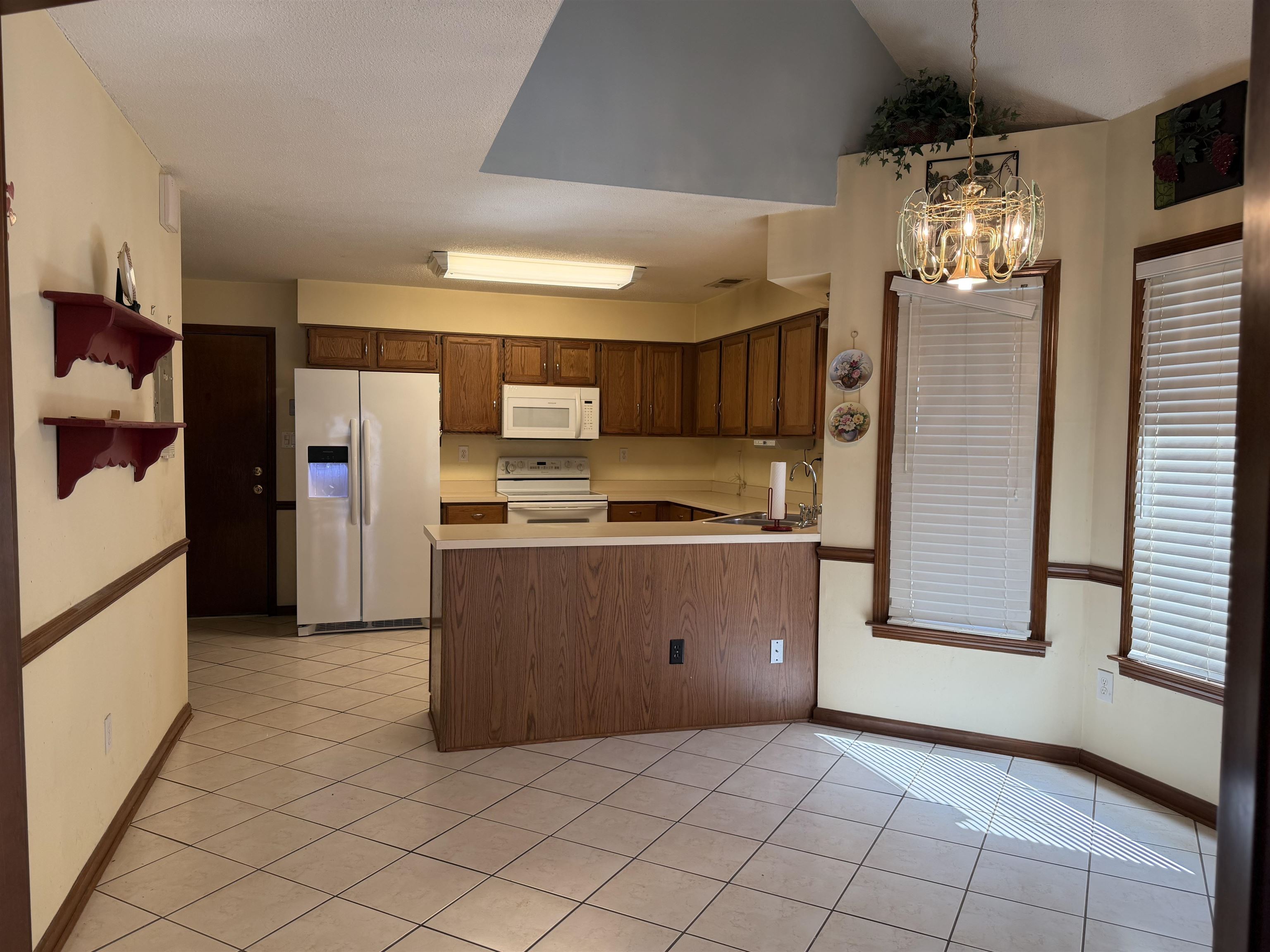 4531 Port Royal Cv Property Photo 4