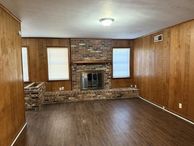 2853 Castleman St Property Photo 5