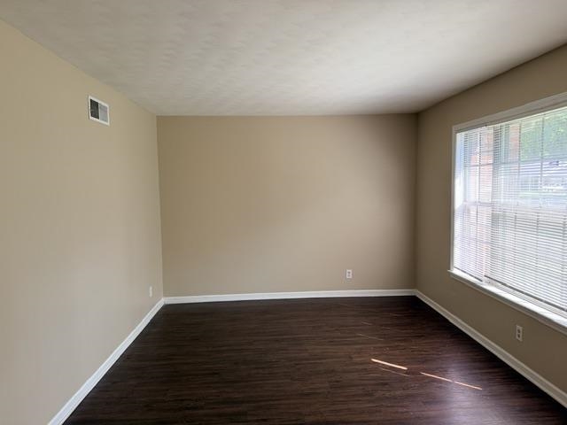 2853 Castleman St Property Photo 13