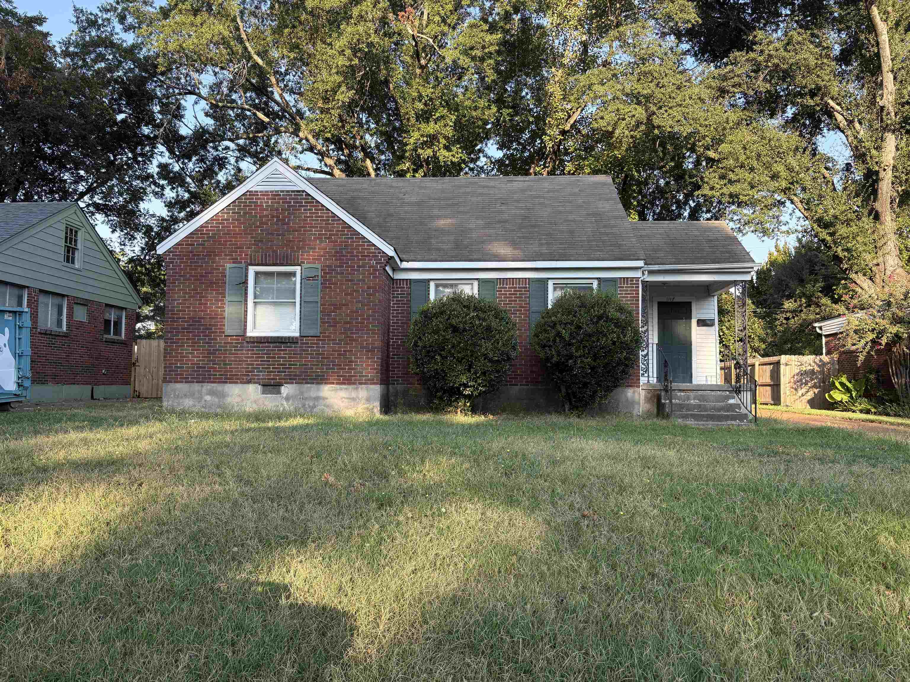 1117 RAILTON RD Property Photo 1
