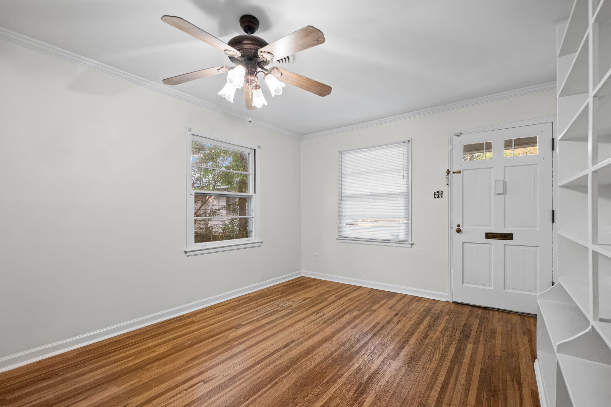 1319 Weymouth St Property Photo 8
