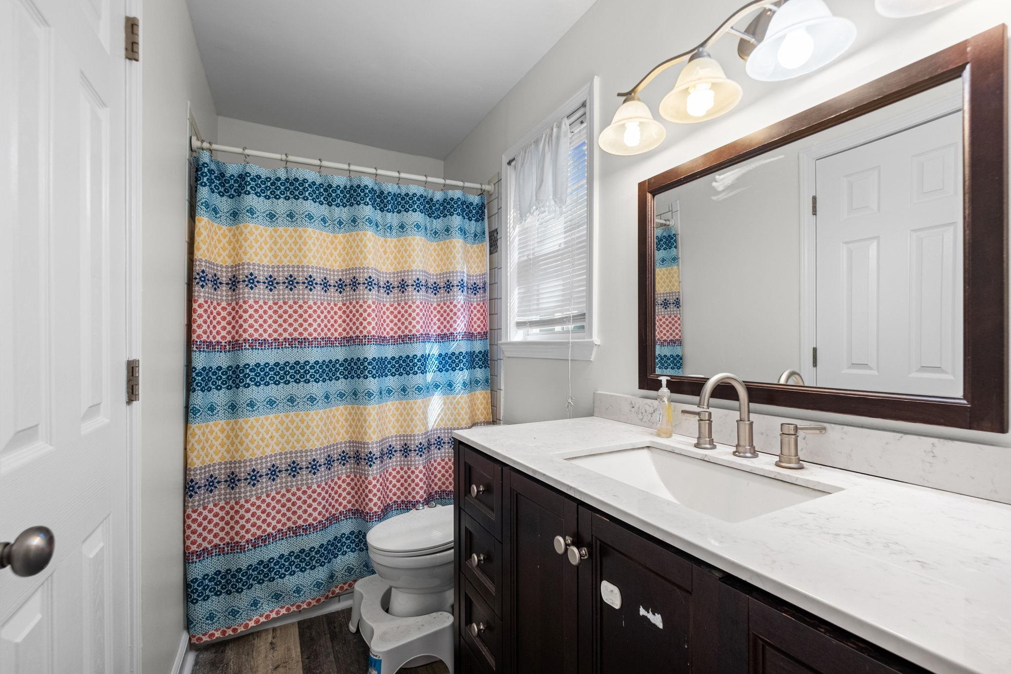 1319 Weymouth St Property Photo 13