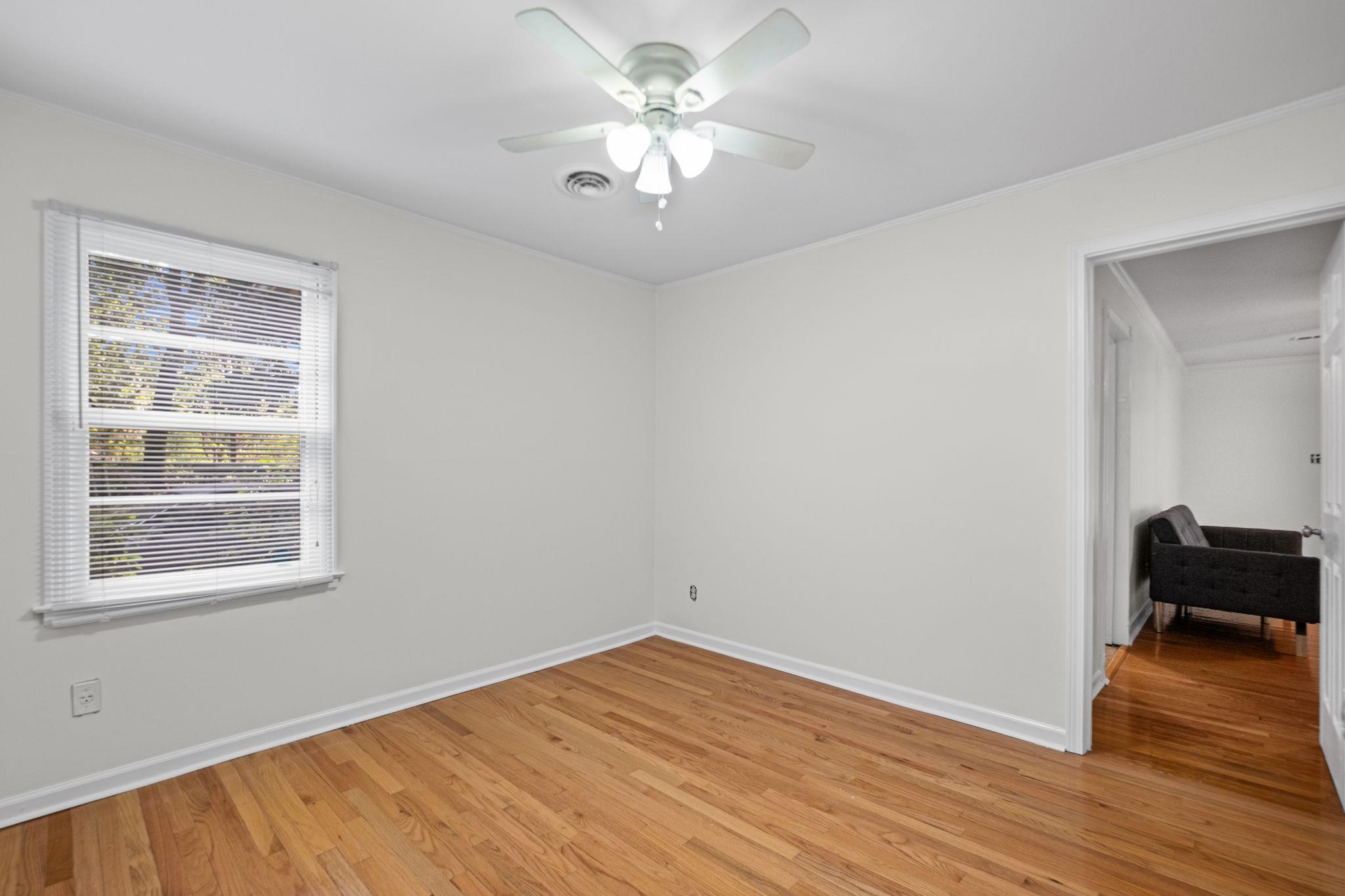 1319 Weymouth St Property Photo 14