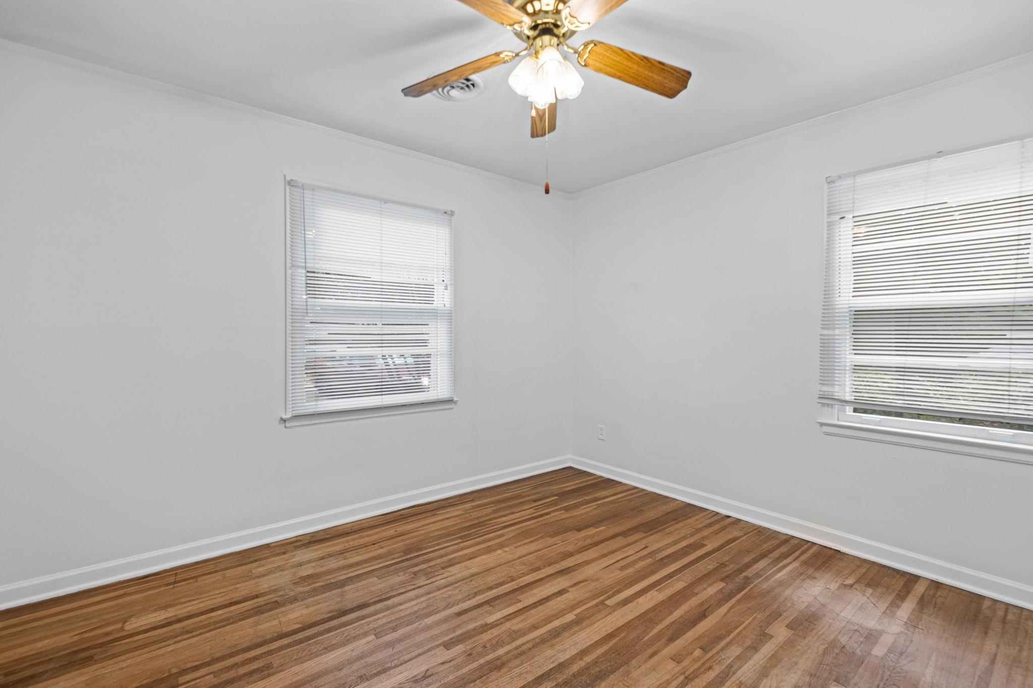 1319 Weymouth St Property Photo 15