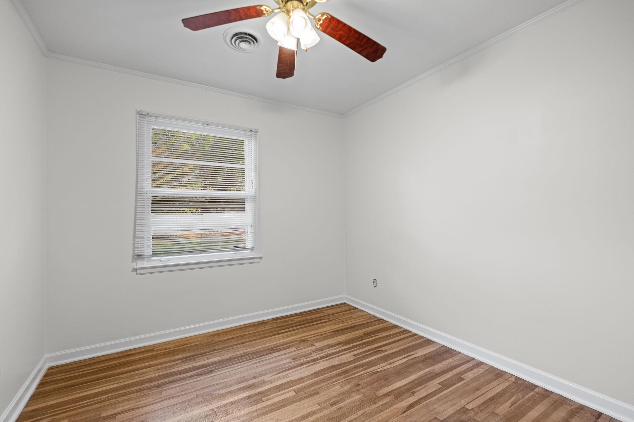 1319 Weymouth St Property Photo 16